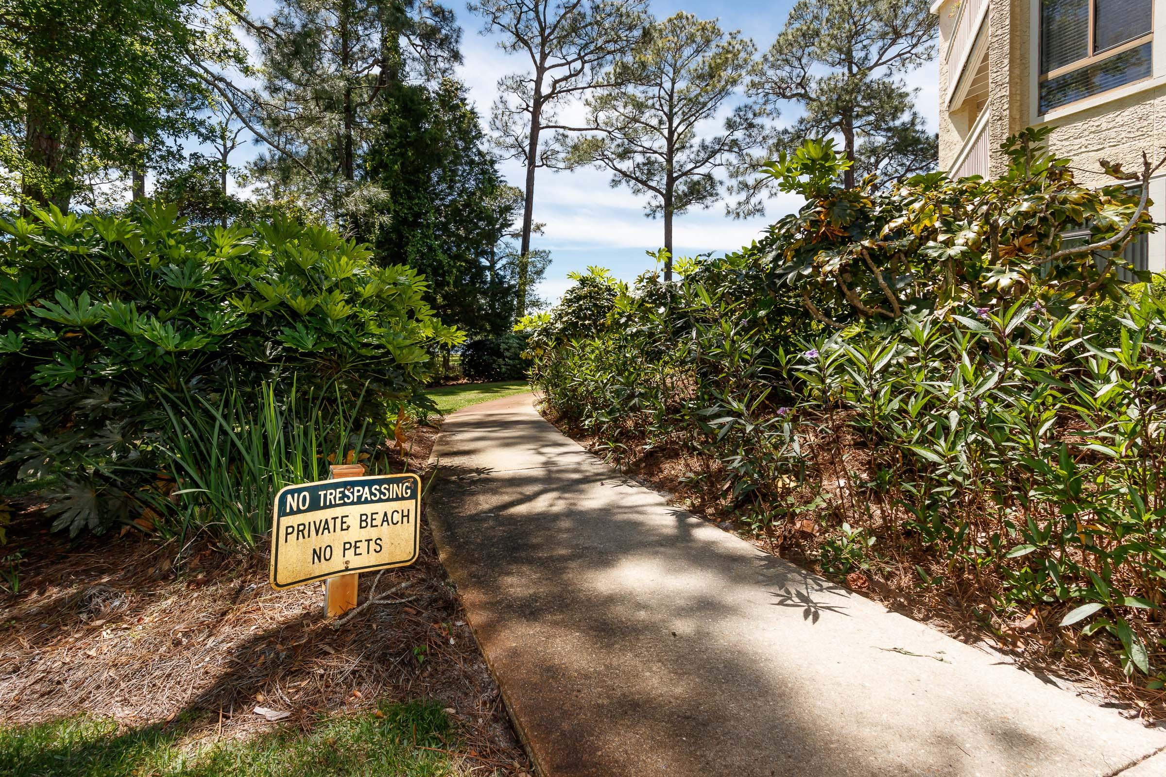 BAY VILLAS CONDOS - Residential