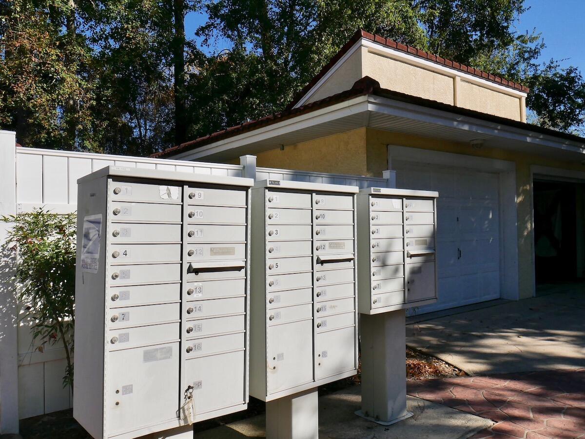 BAY VILLAS CONDOS - Residential