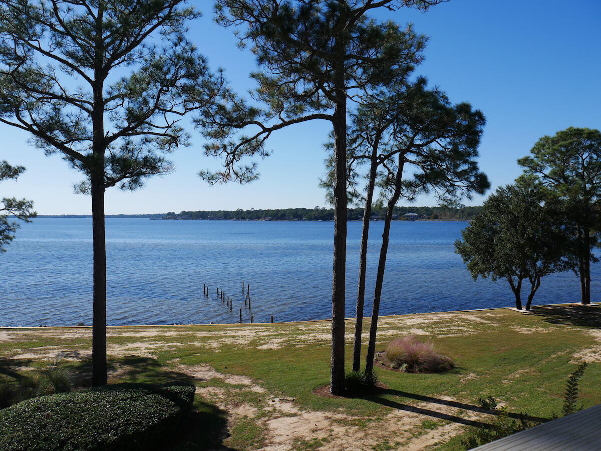 BAY VILLAS CONDOS - Residential