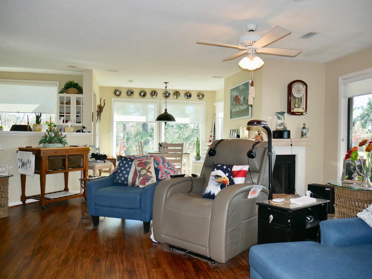 BAY VILLAS CONDOS - Residential