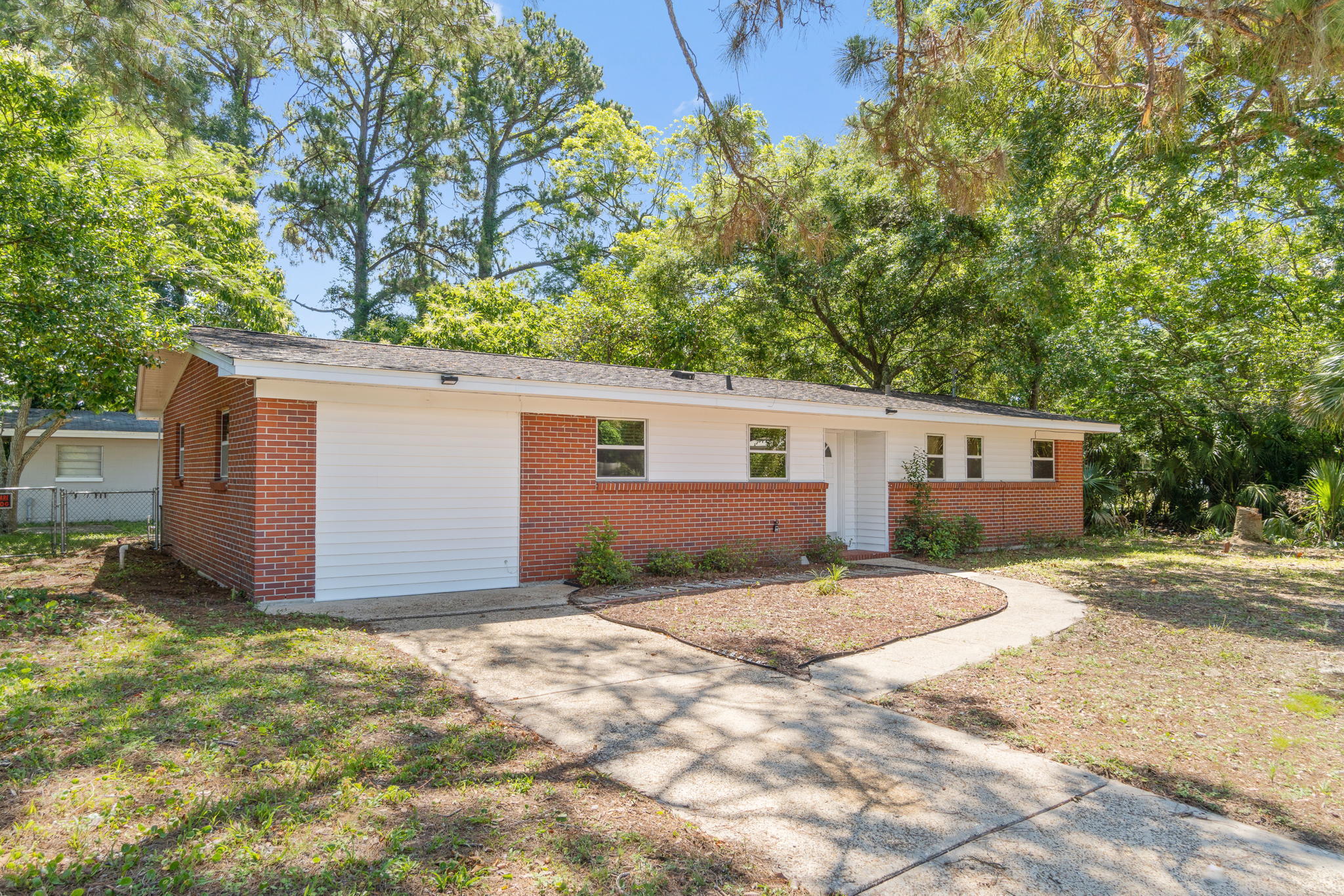 GARNIERS BEACH 6TH - Residential