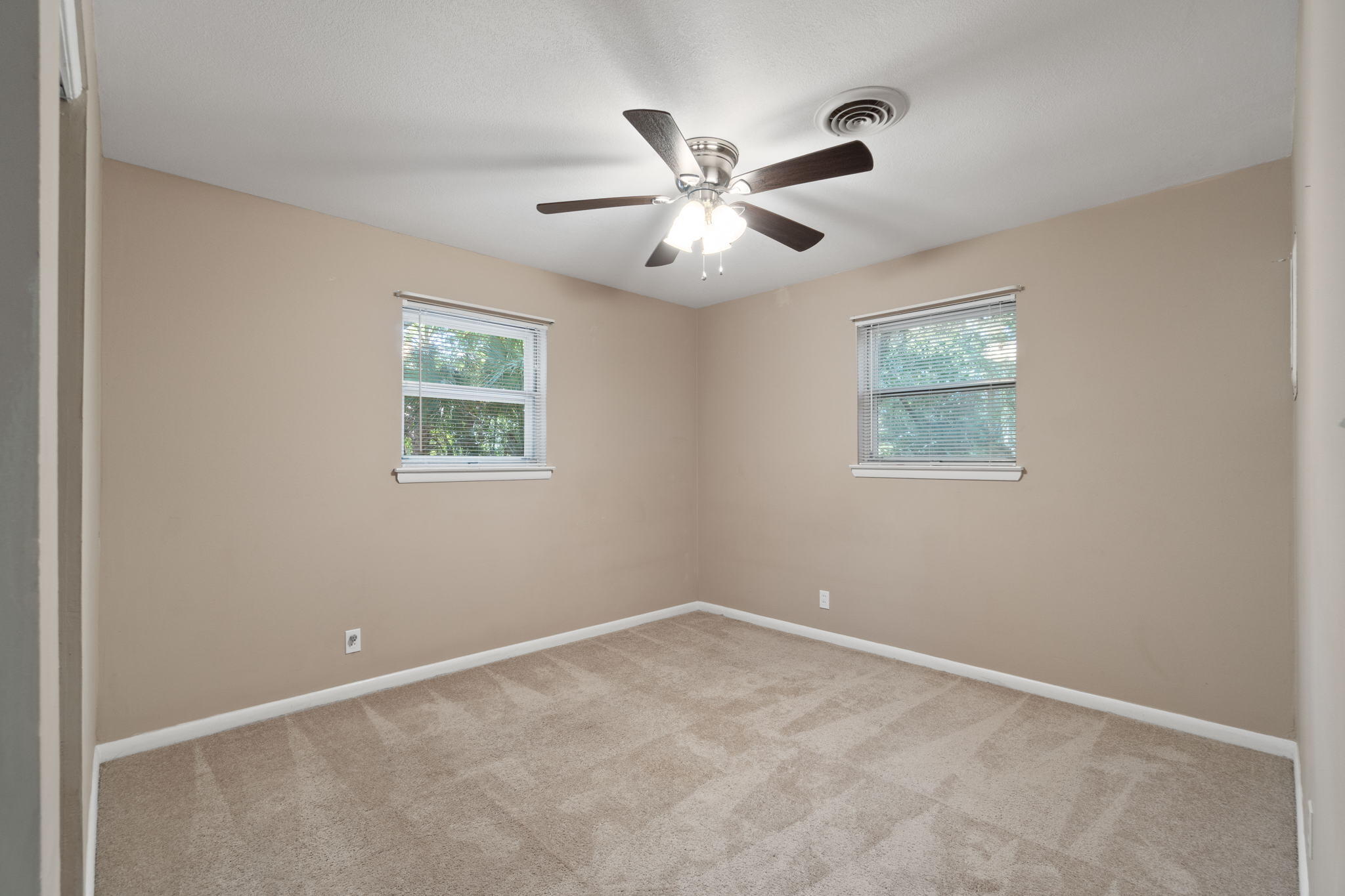 GARNIERS BEACH 6TH - Residential