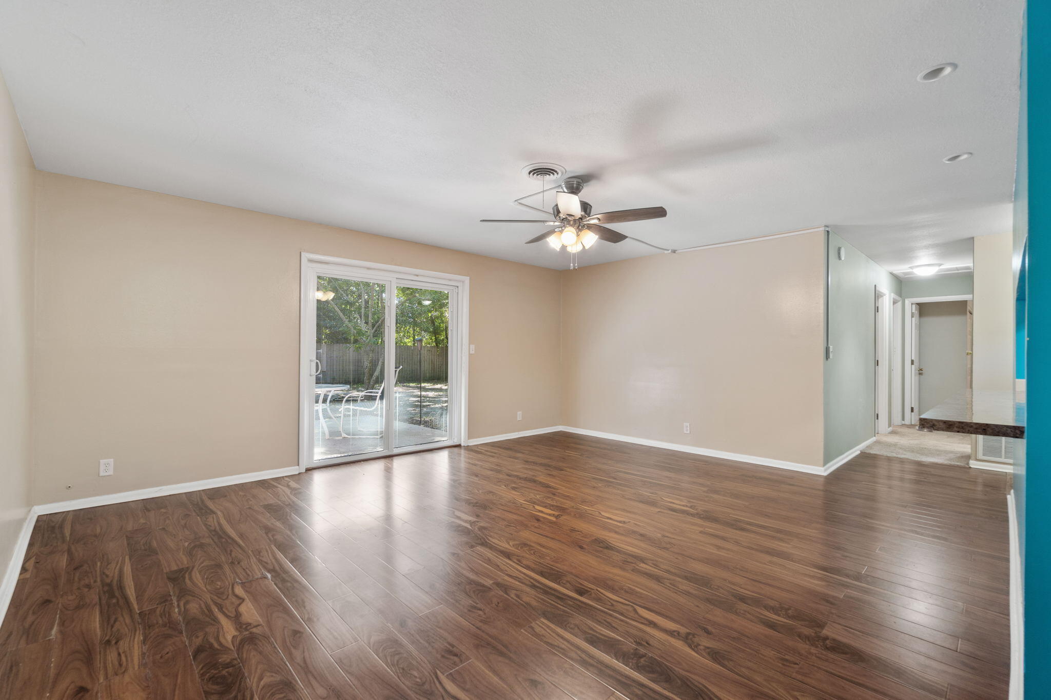 GARNIERS BEACH 6TH - Residential