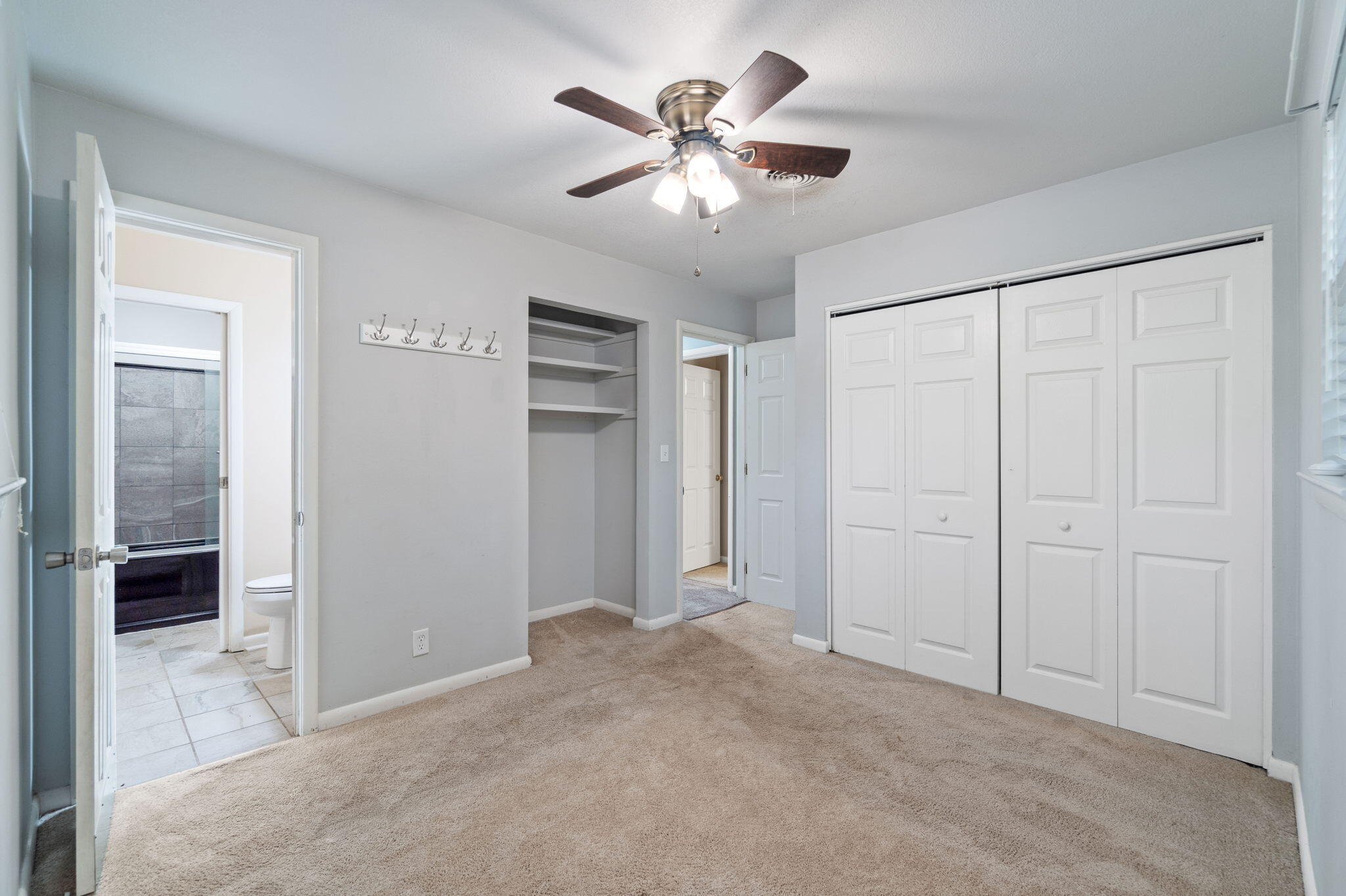 GARNIERS BEACH 6TH - Residential