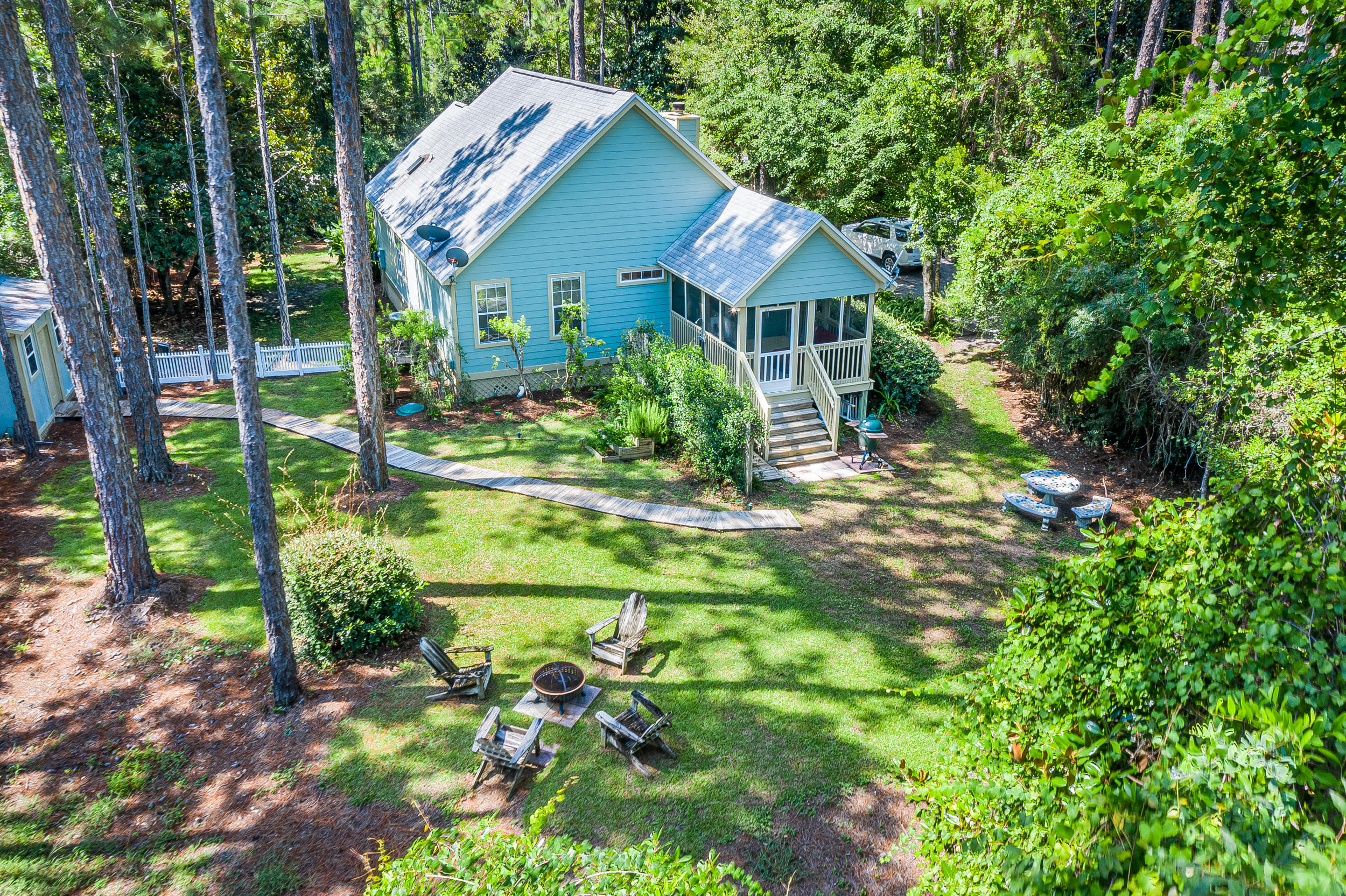 MAGNOLIA BEACH - Residential