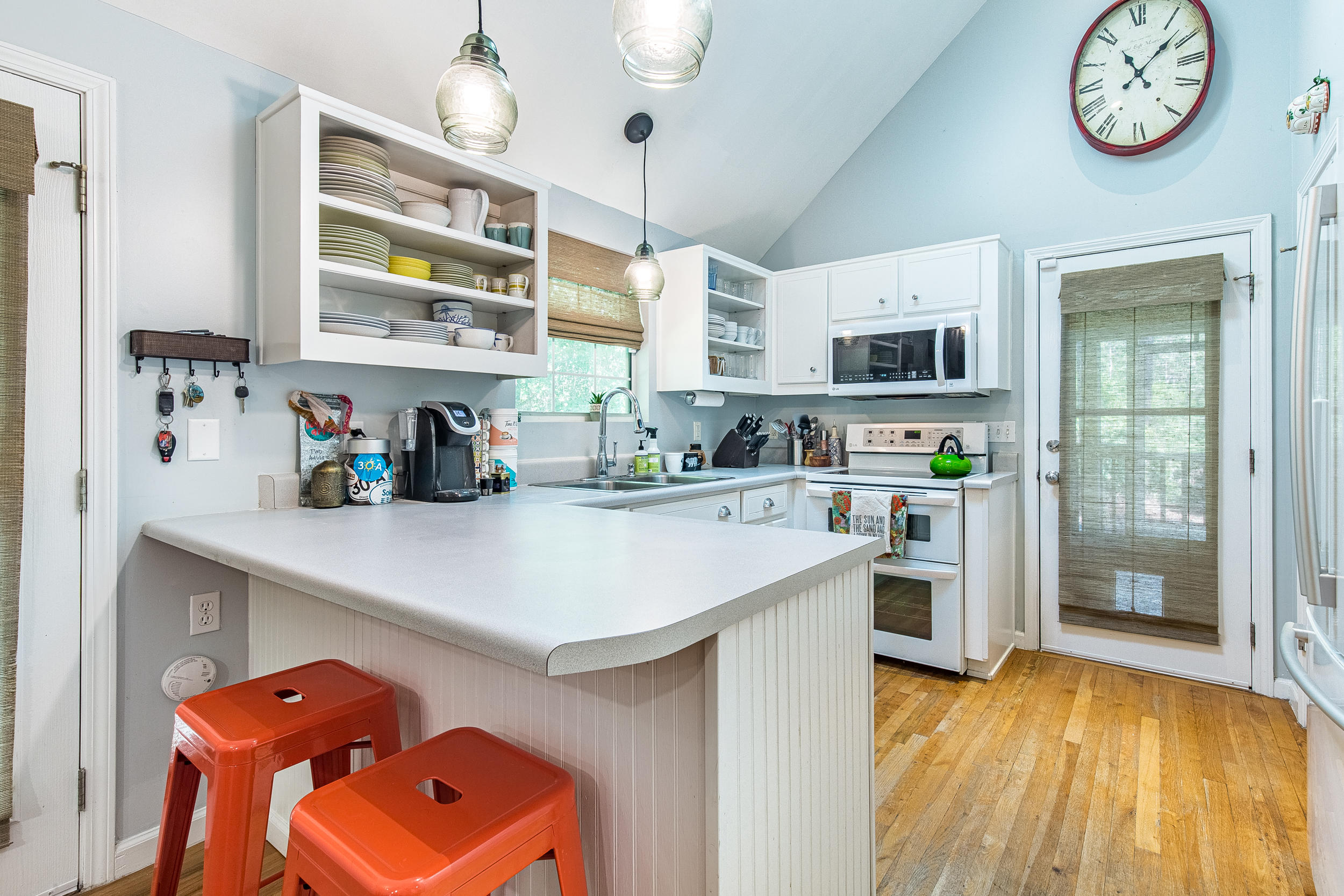 MAGNOLIA BEACH - Residential