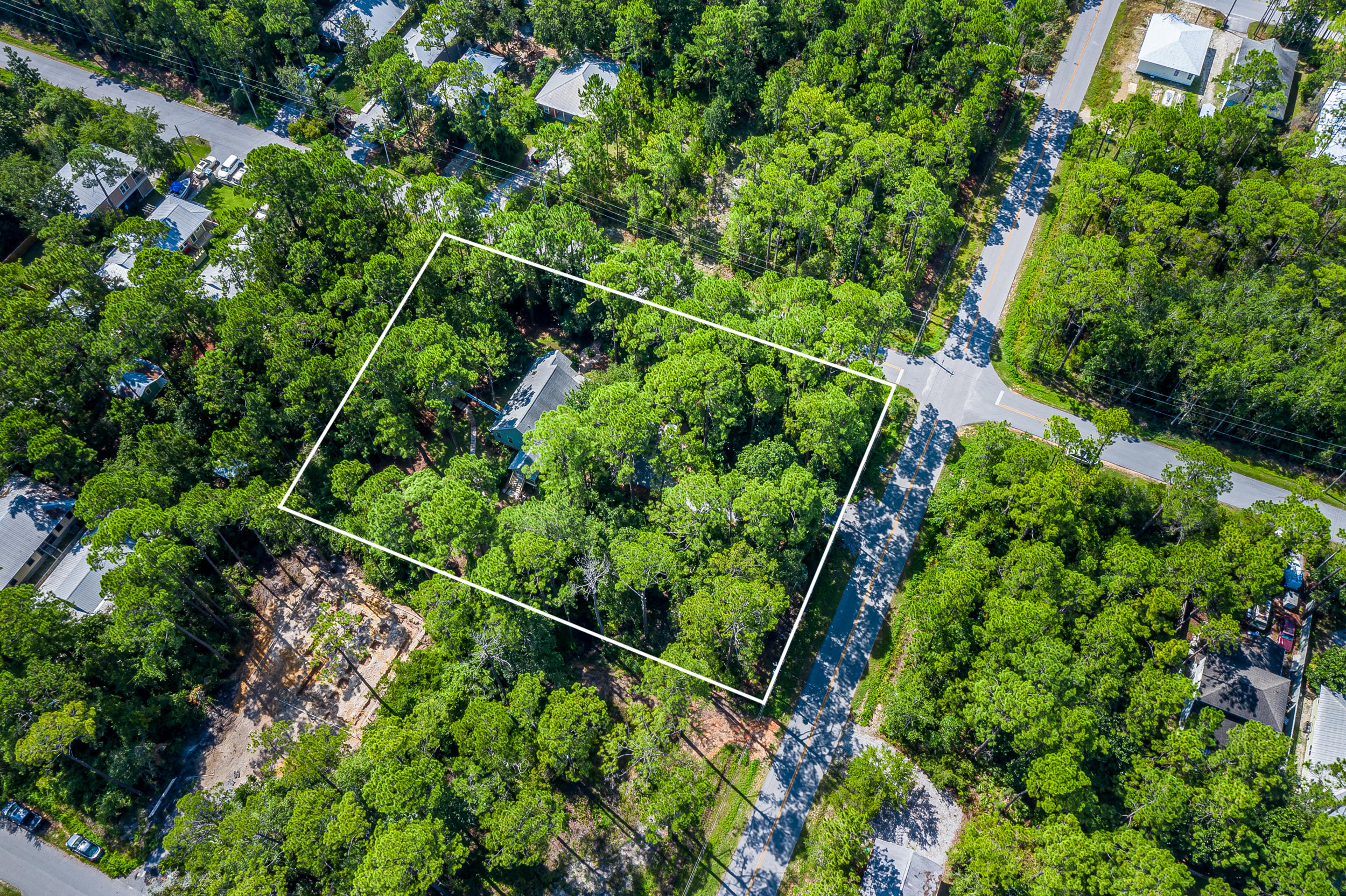 MAGNOLIA BEACH - Residential