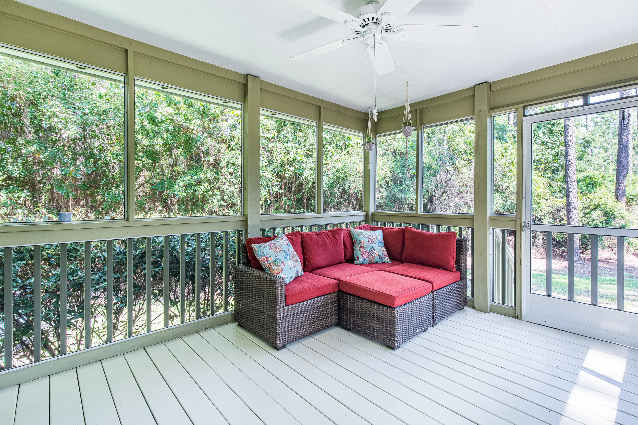 MAGNOLIA BEACH - Residential