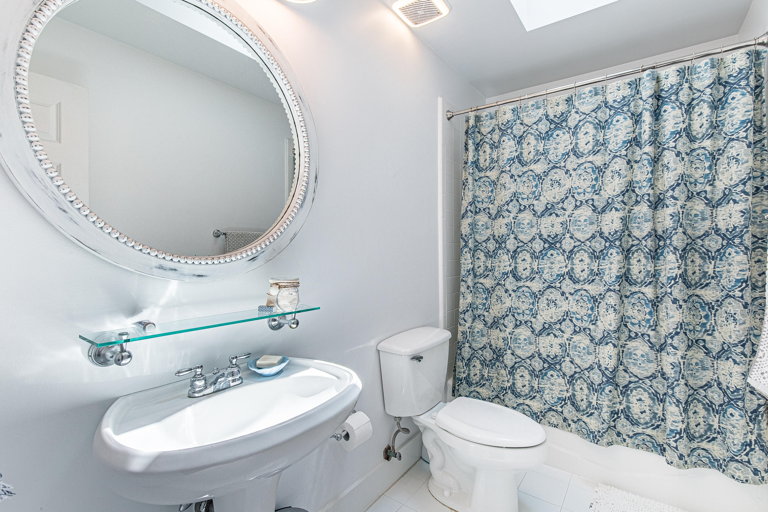 MAGNOLIA BEACH - Residential