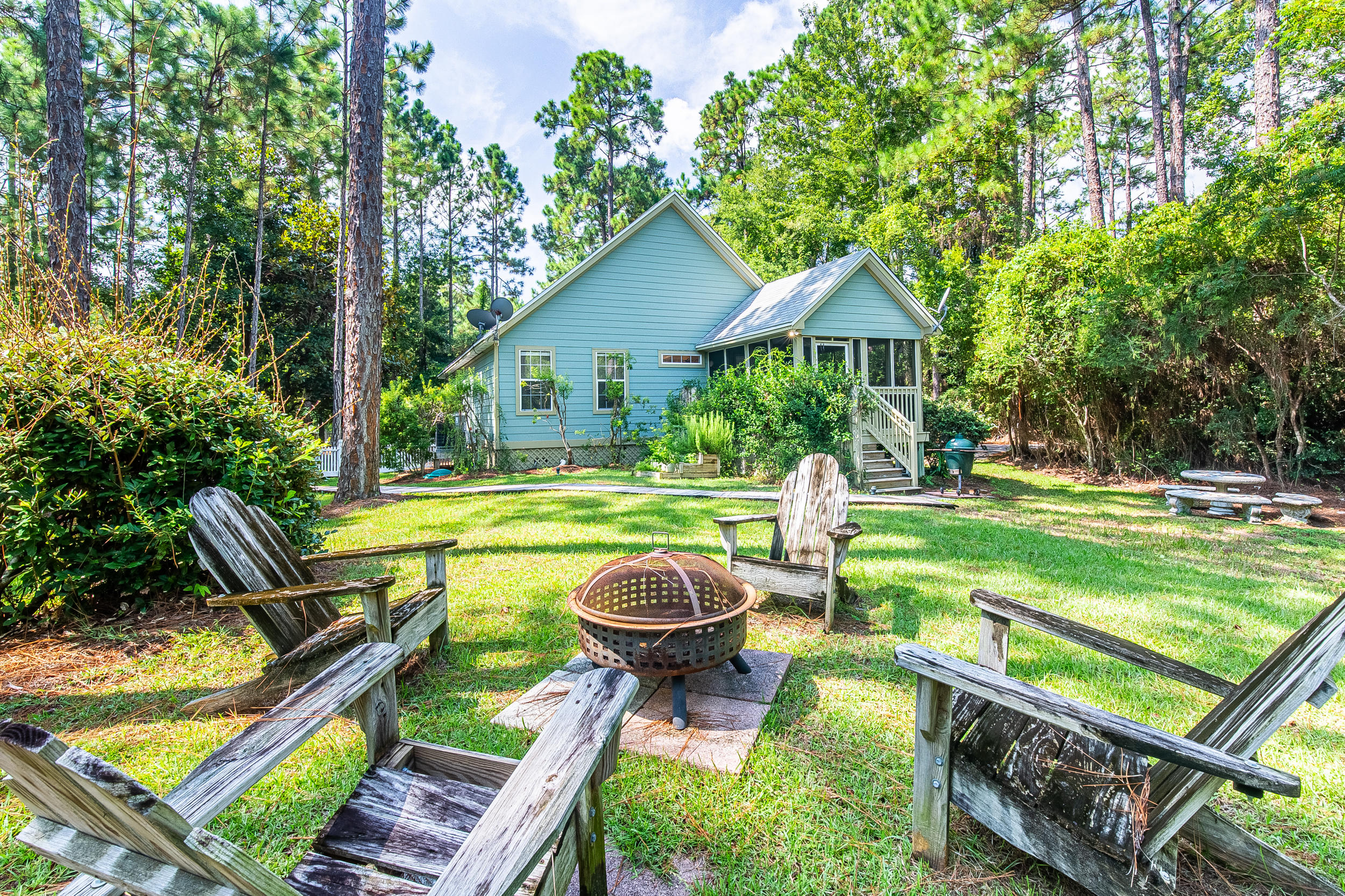 MAGNOLIA BEACH - Residential
