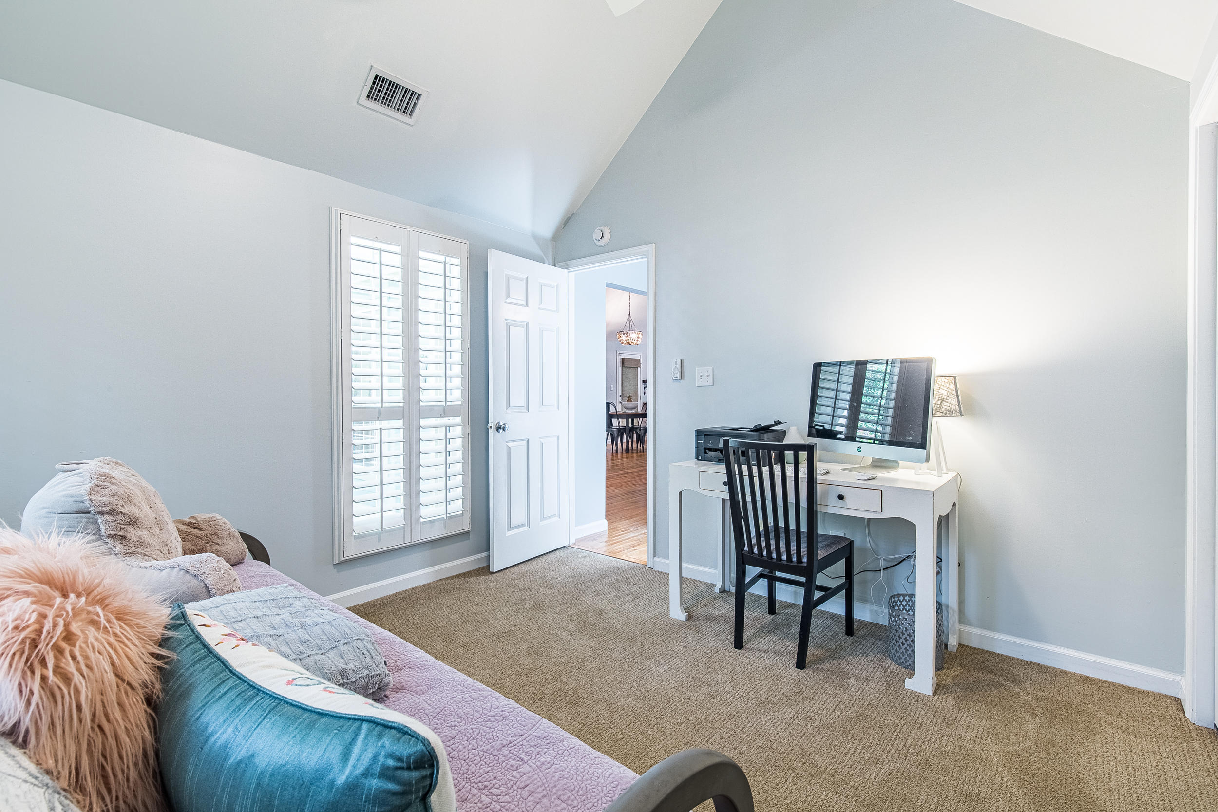 MAGNOLIA BEACH - Residential