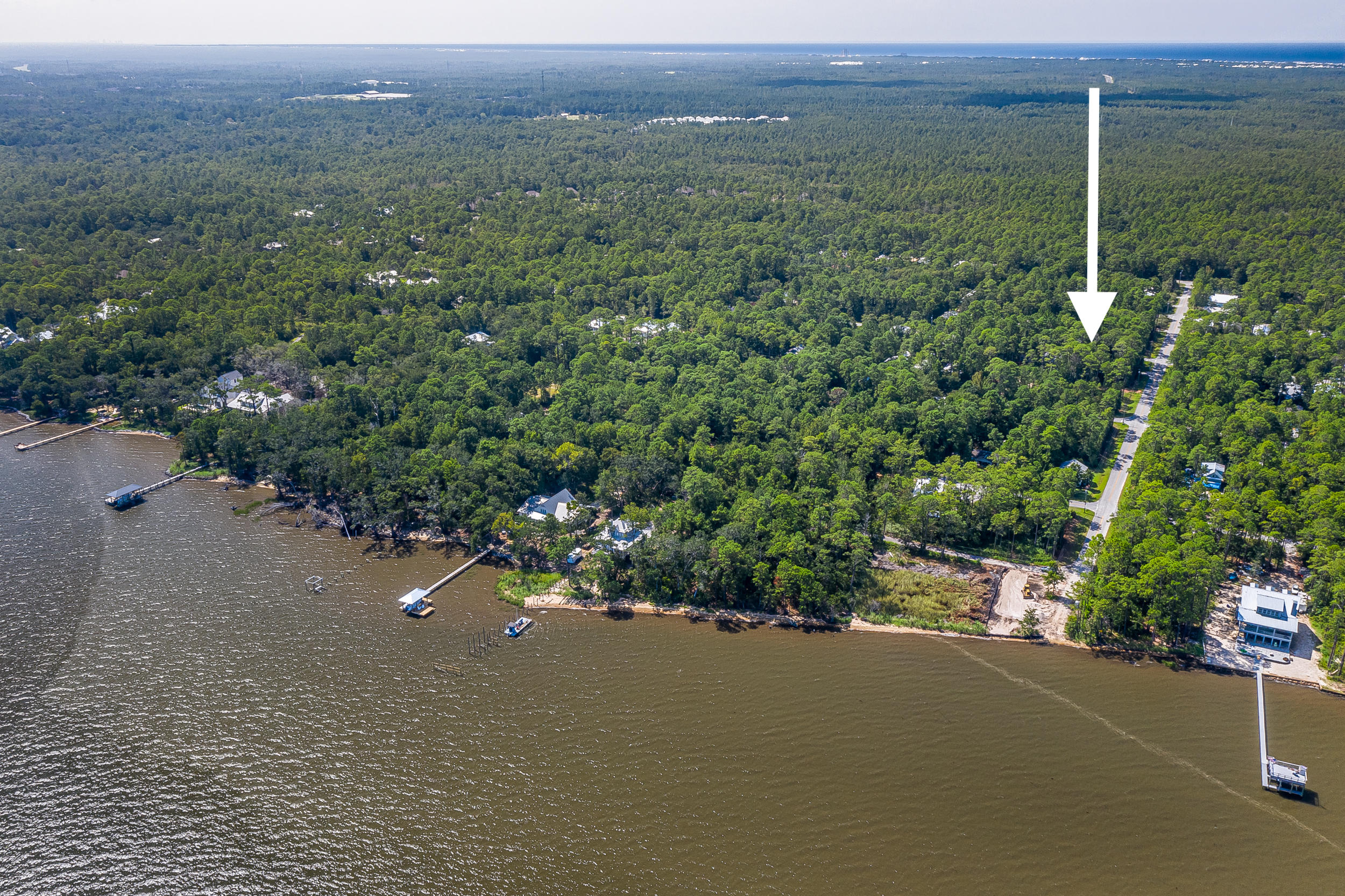 MAGNOLIA BEACH - Residential