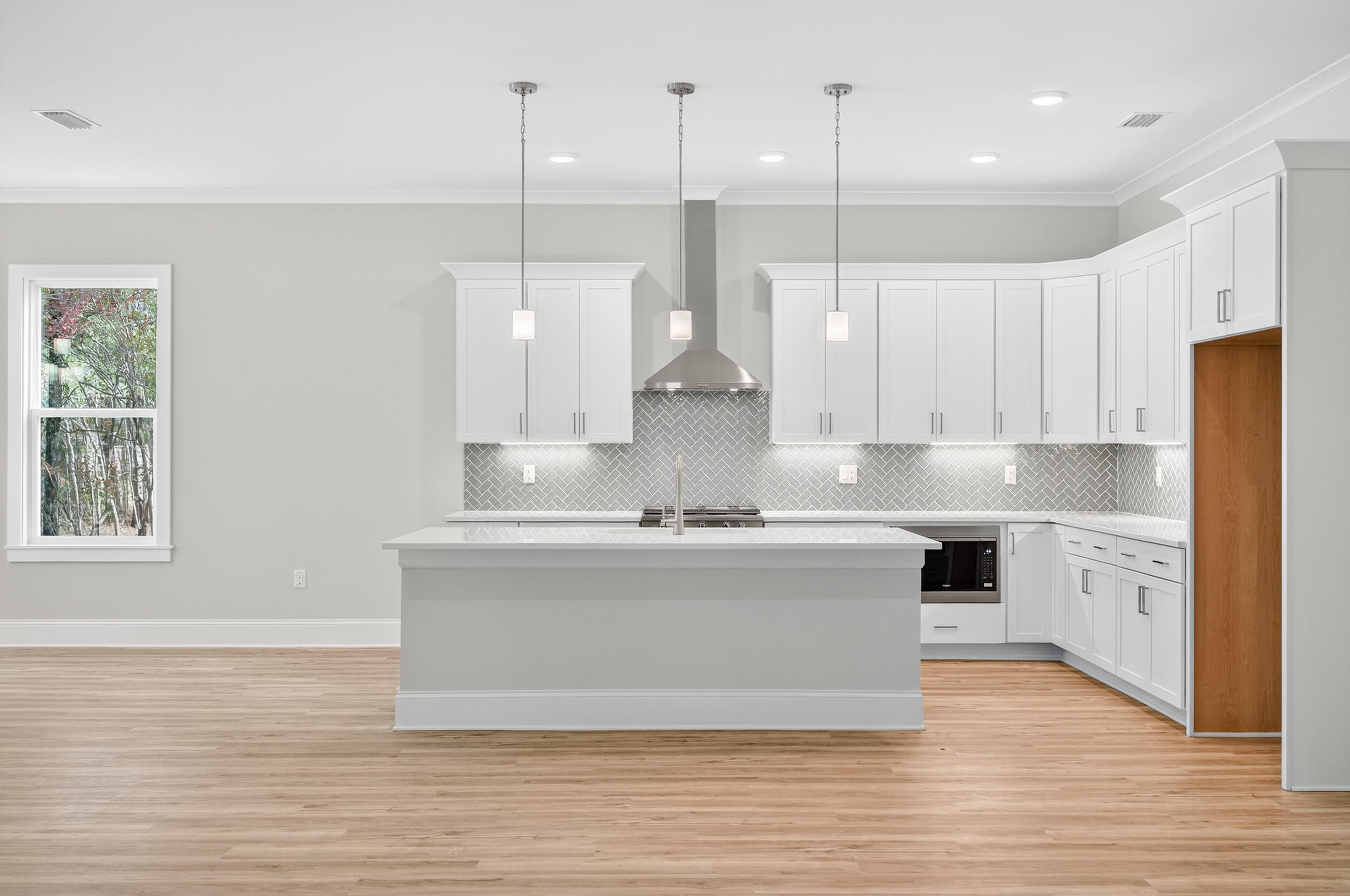 MAGNOLIA BAY ESTATES - Residential