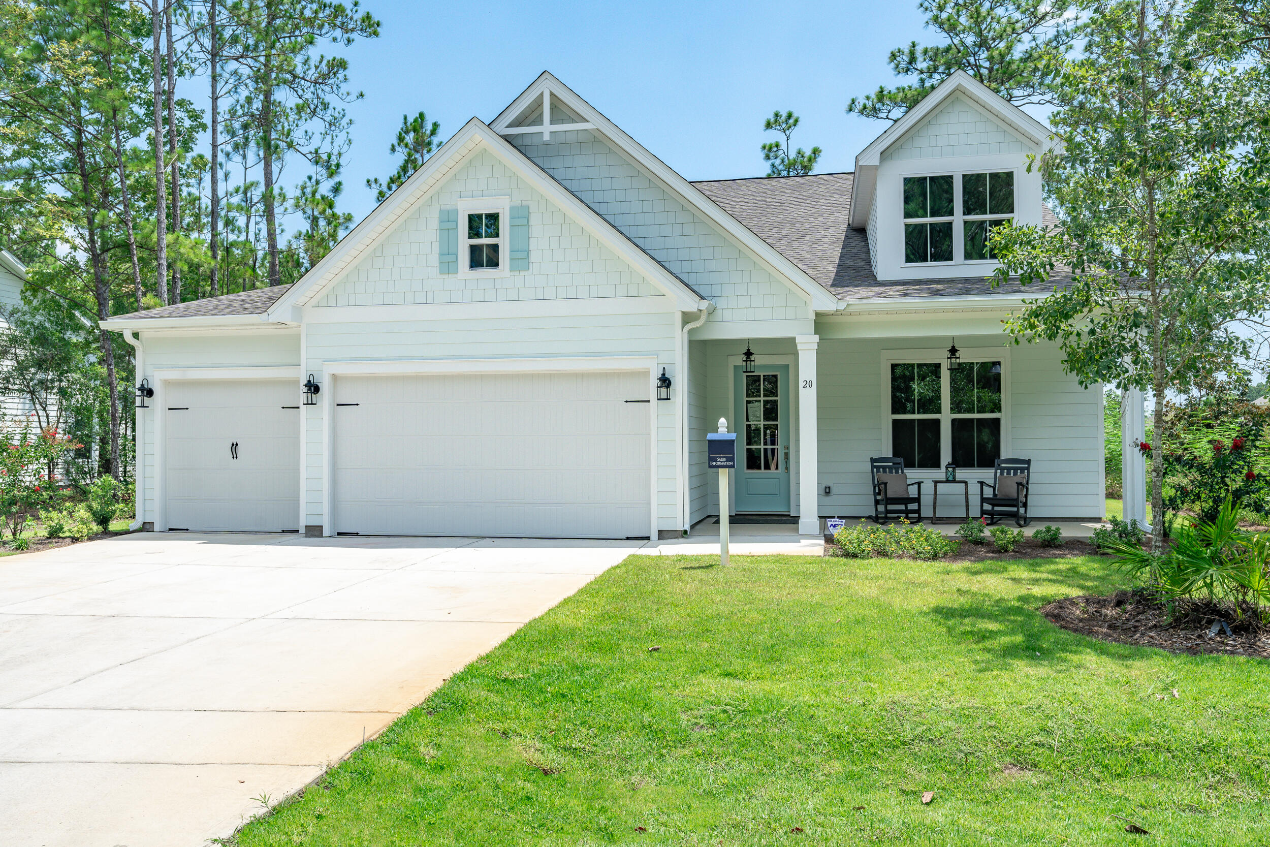 Up to $20K in Upgrades/CC on contracts written by 06/30/25. Must use Traton Homes Preferred Lender. To Be Built. Pick your own selections from tile to flooring. New construction in Freeport. Magnolia Bay Estates is a gated community, located conveniently off FL-20. This highly desirable ranch plan home reflects one level living at its finest. The Marco home plan which sits on Lot 20 boasts 4 bedrooms and 3 full baths with a 3-car garage. The kitchen is bright and airy, quartz counter tops, stainless steel appliances with hood and large walk-in pantry. Large open concept living in the main areas with LVP. The main bedroom has a spacious walk-in closet, separate shower/tub and double vanities.