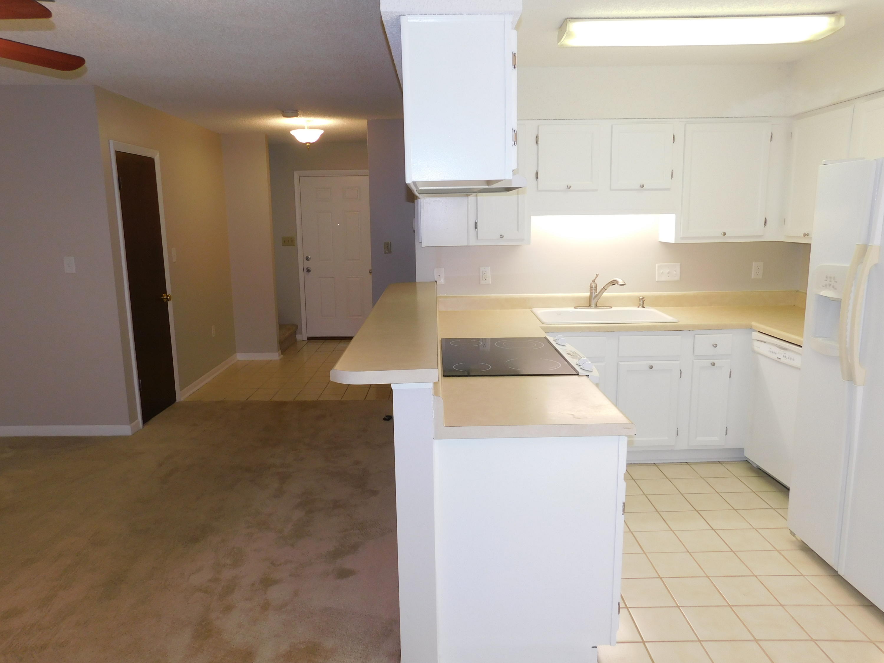 OLYMPIA COURT - Residential