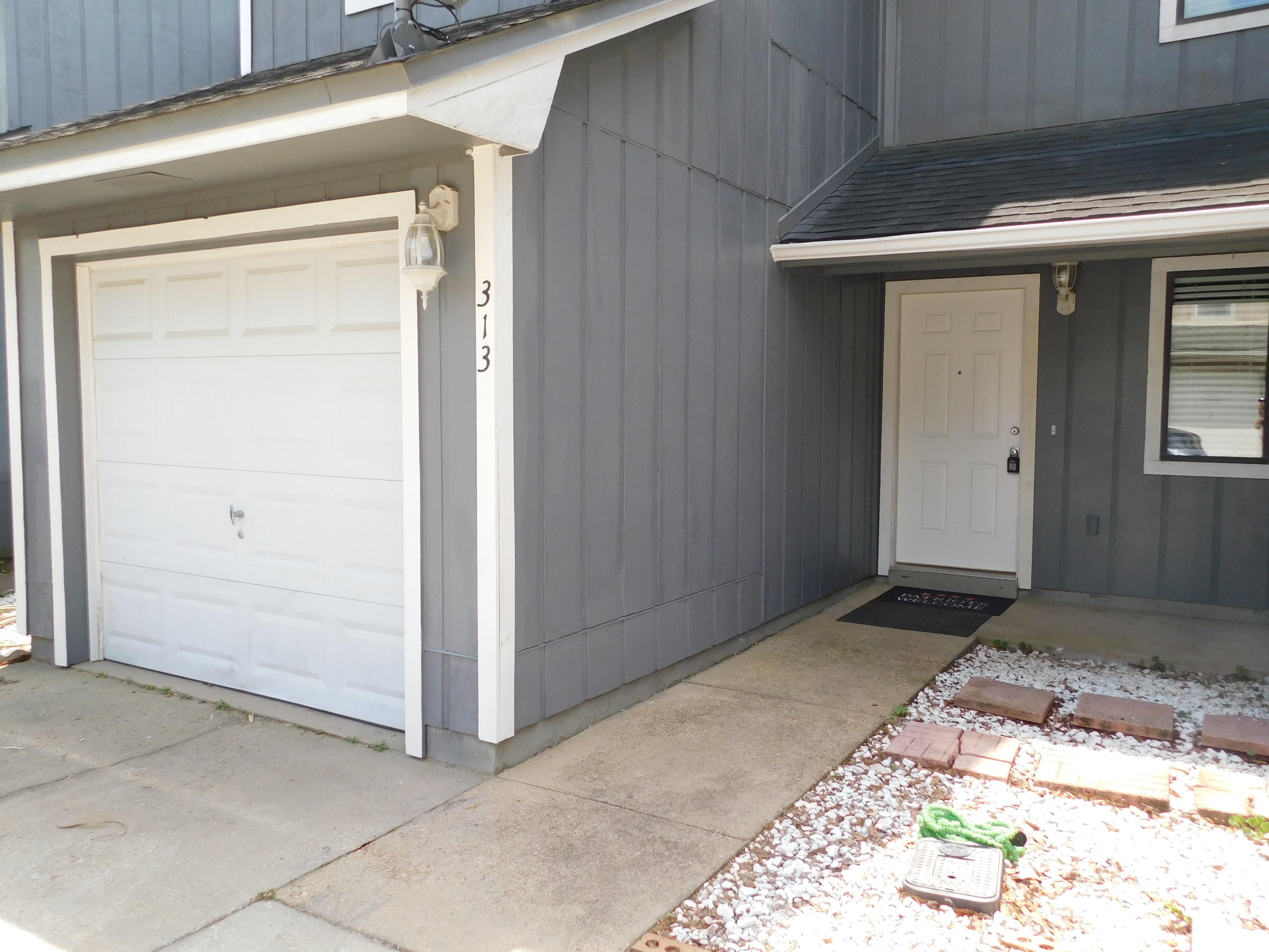 OLYMPIA COURT - Residential