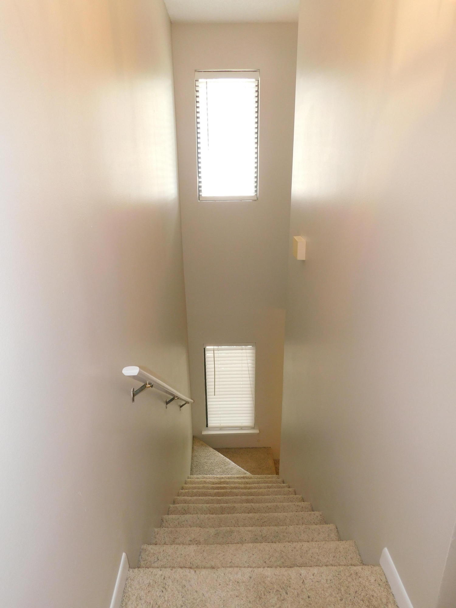 OLYMPIA COURT - Residential