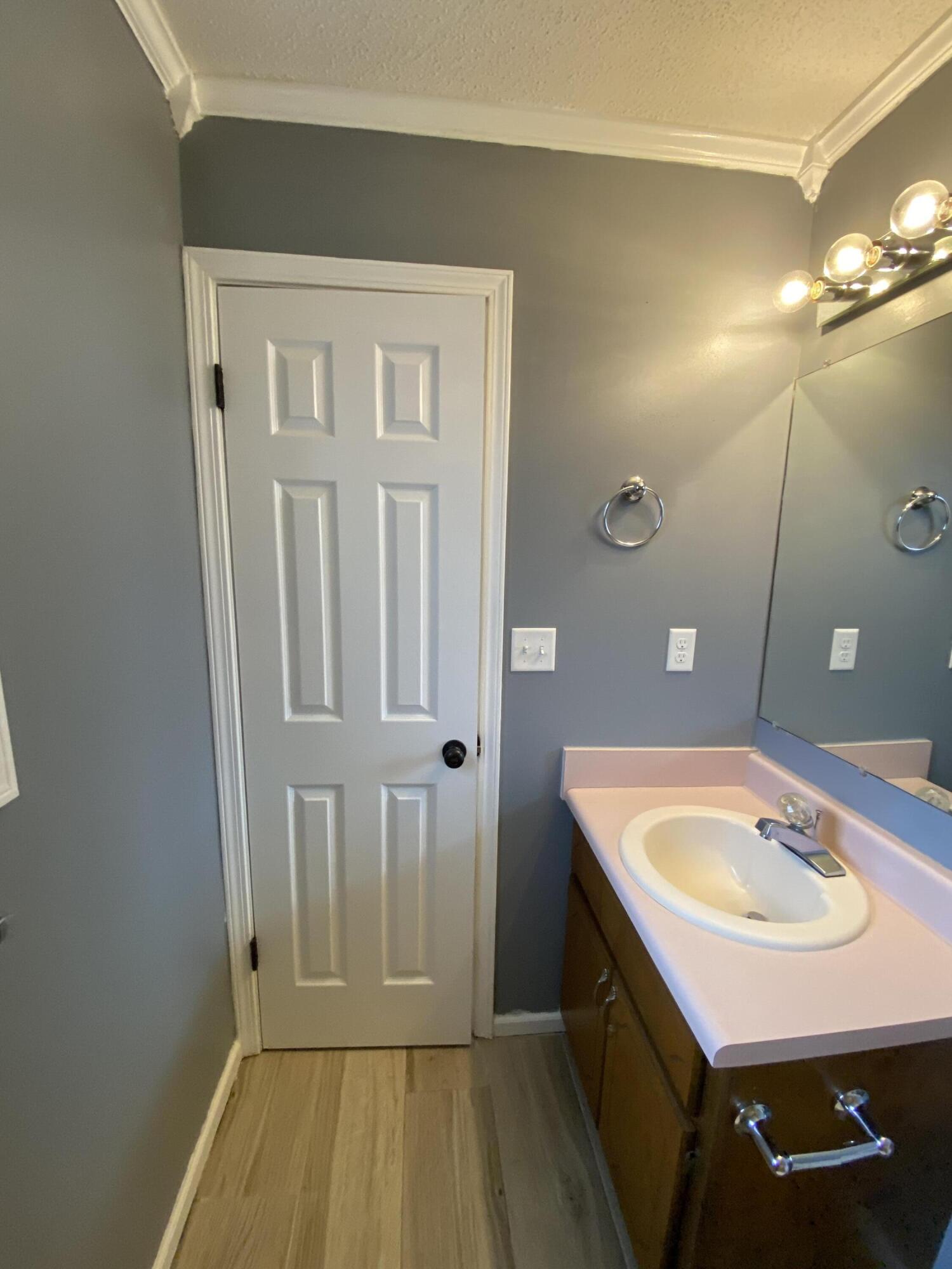 SHOAL WOOD ESTATES 1ST PH 1 - Residential Lease