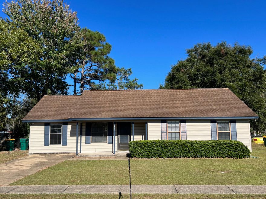 Available NOW!!!.....4/2 South Crestview home has great curb appeal. Converted garage allows 4 bedrooms. Ceramic tile in the main living areas while carpet is in the bedrooms. Spacious kitchen and bedrooms. Laundry area and storage. Pantry in kitchen and custom paint throughout. Screened back patio, fenced back yard, canopy for parking and more. Home located on cul de sac and easy commute to bases, beaches, & shopping. No inside smoking or vaping. Pets will be allowed with a $400 non-refundable pet fee and owner approval. This home has lawn care included in the rental rate.