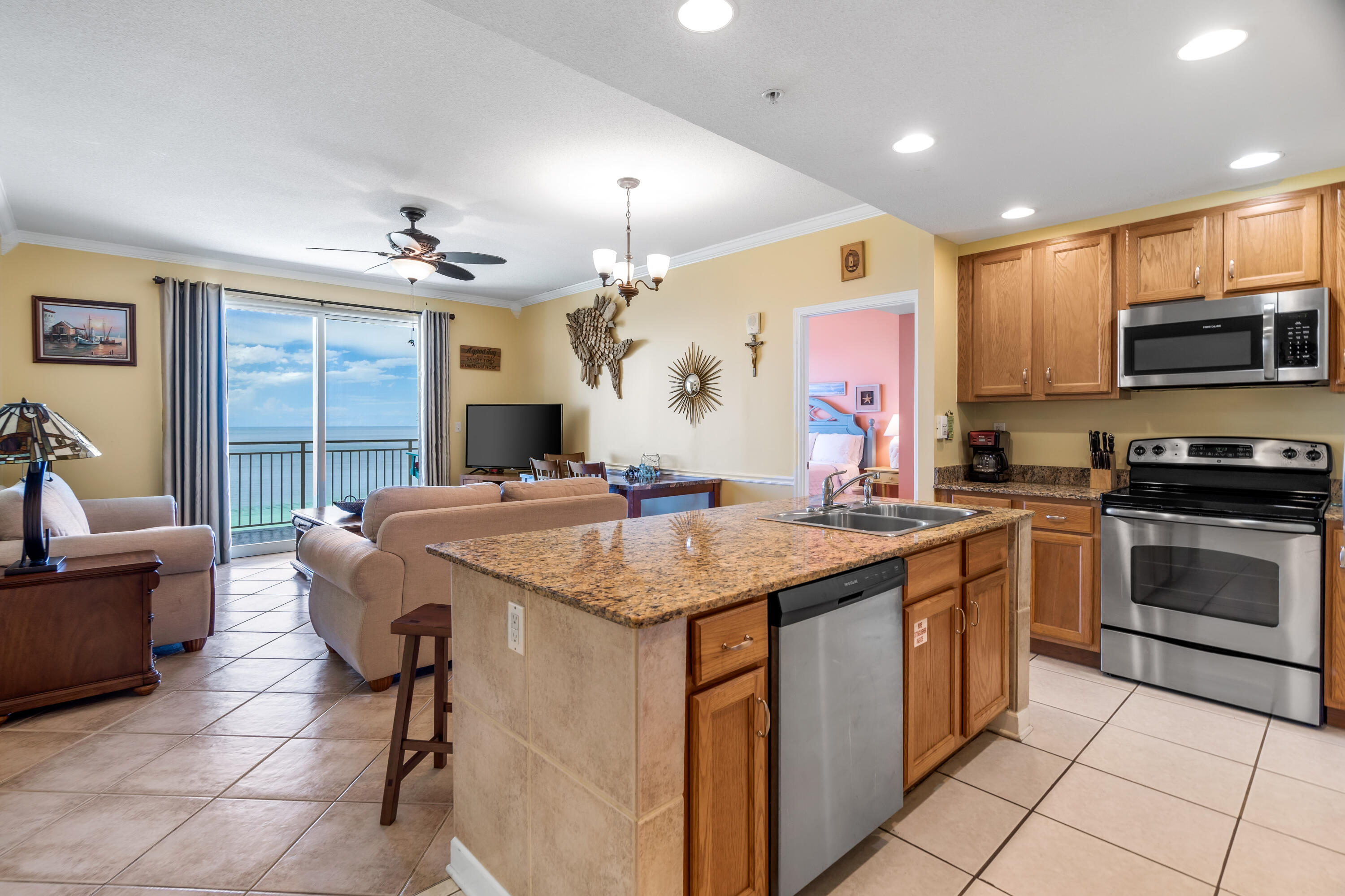 STERLING REEF - Residential