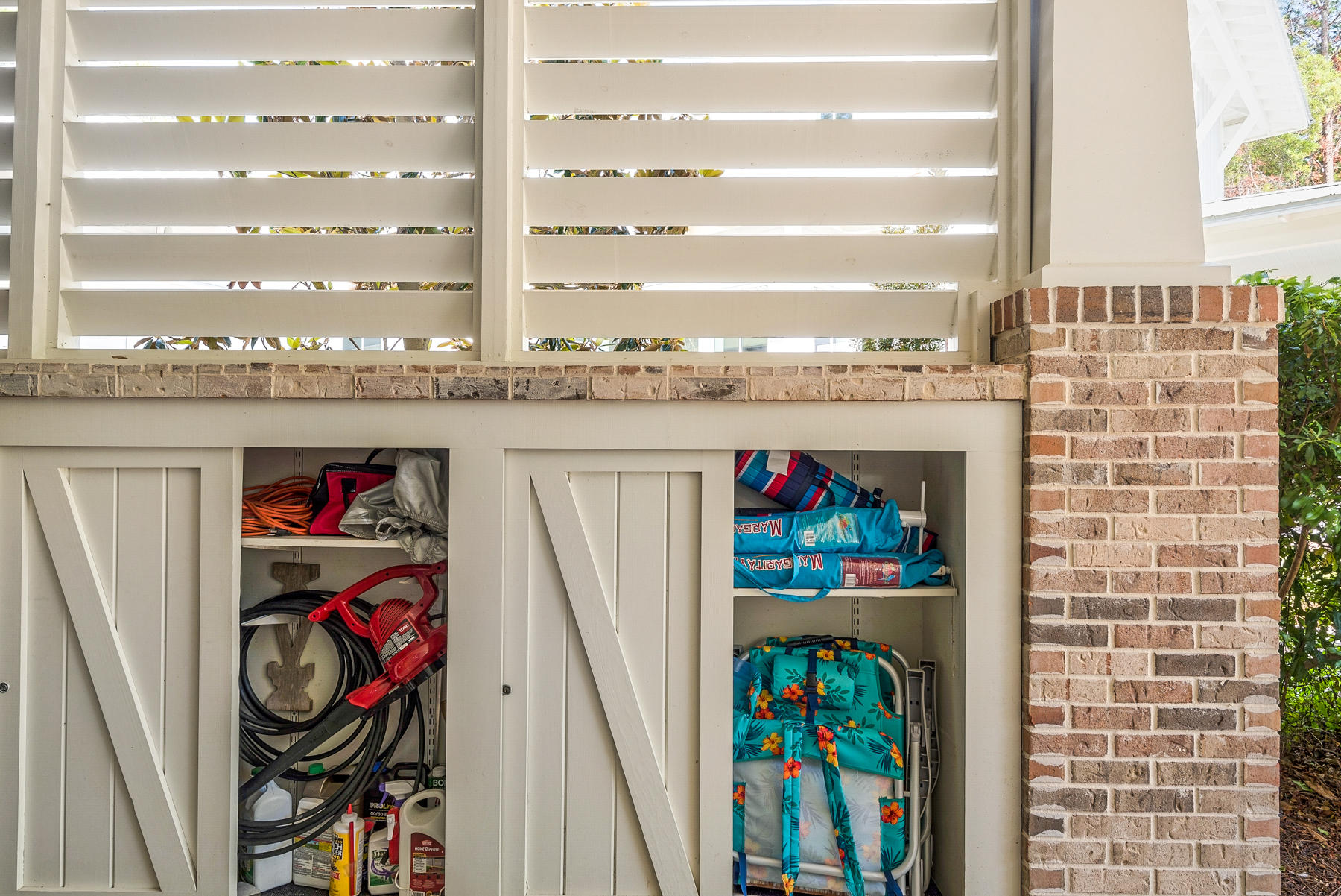 FOREST LAKES - Residential