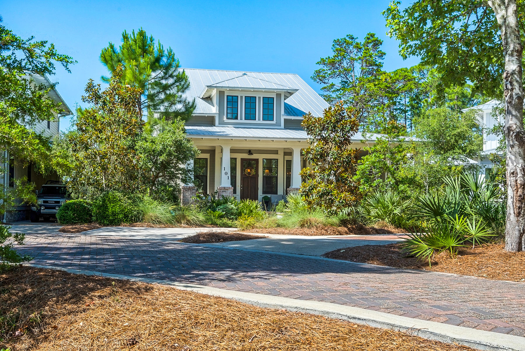 FOREST LAKES - Residential