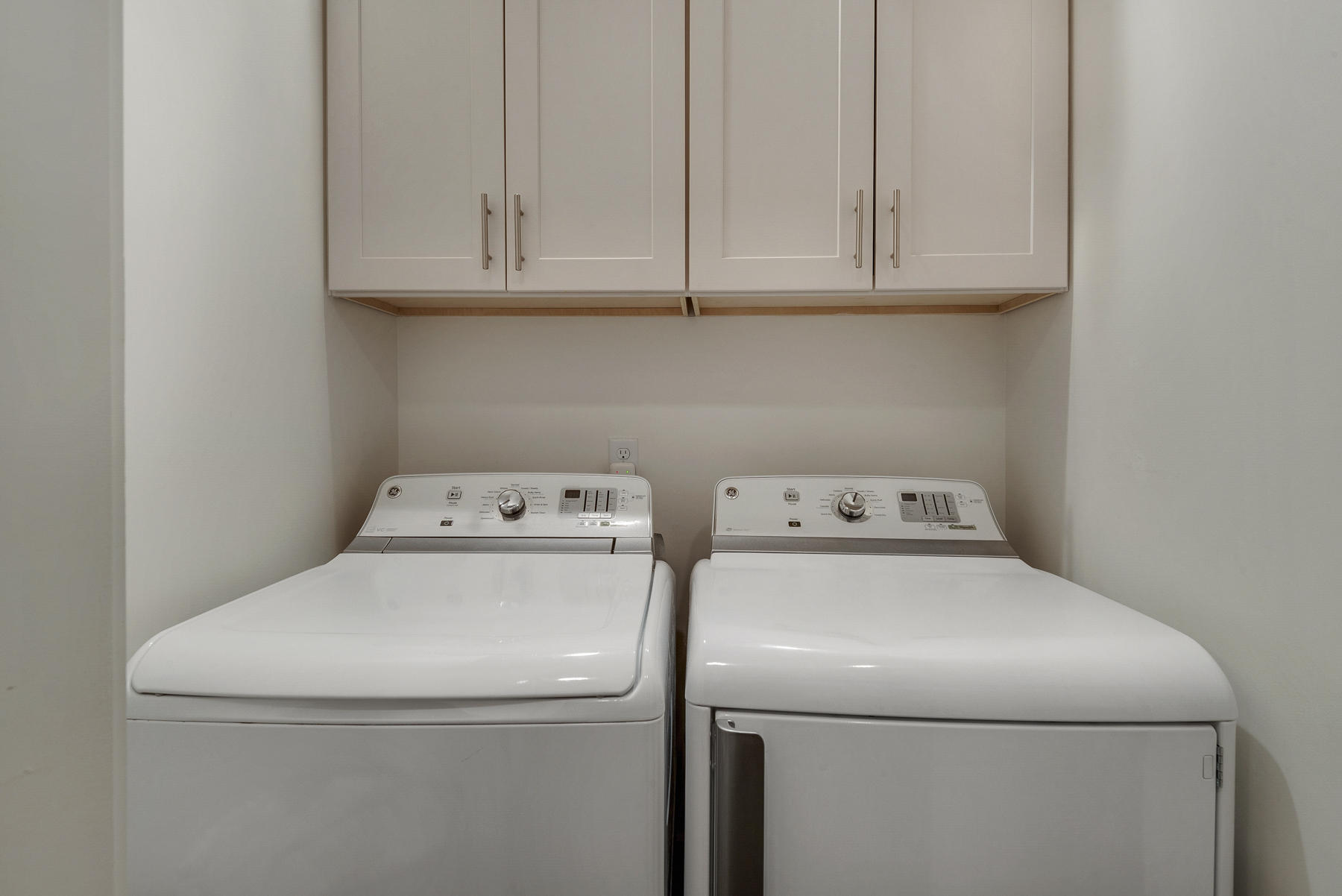 FOREST LAKES - Residential