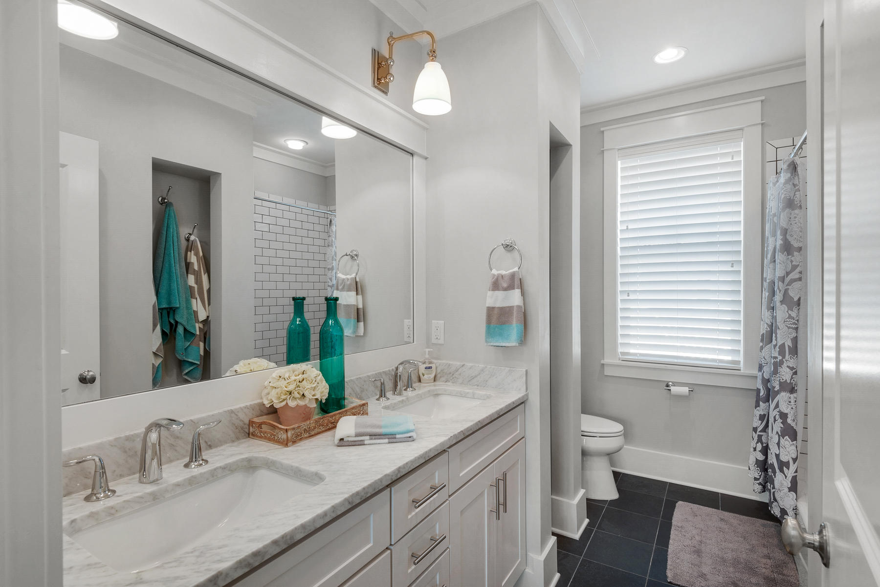 FOREST LAKES - Residential