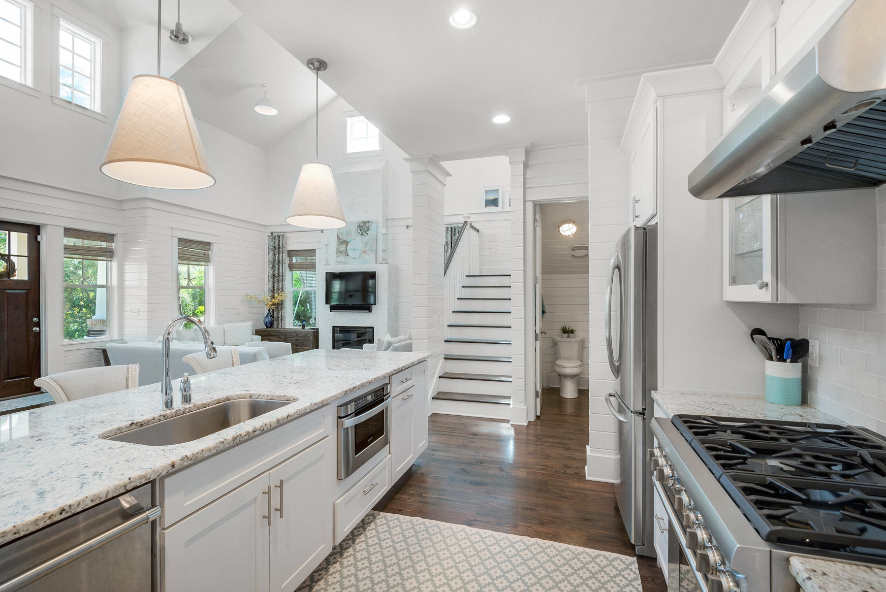 FOREST LAKES - Residential