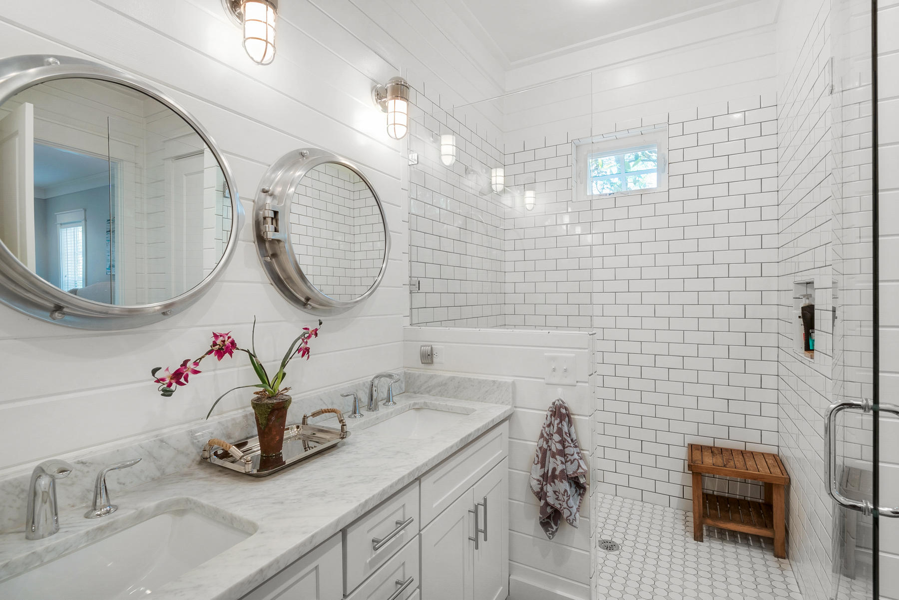 FOREST LAKES - Residential