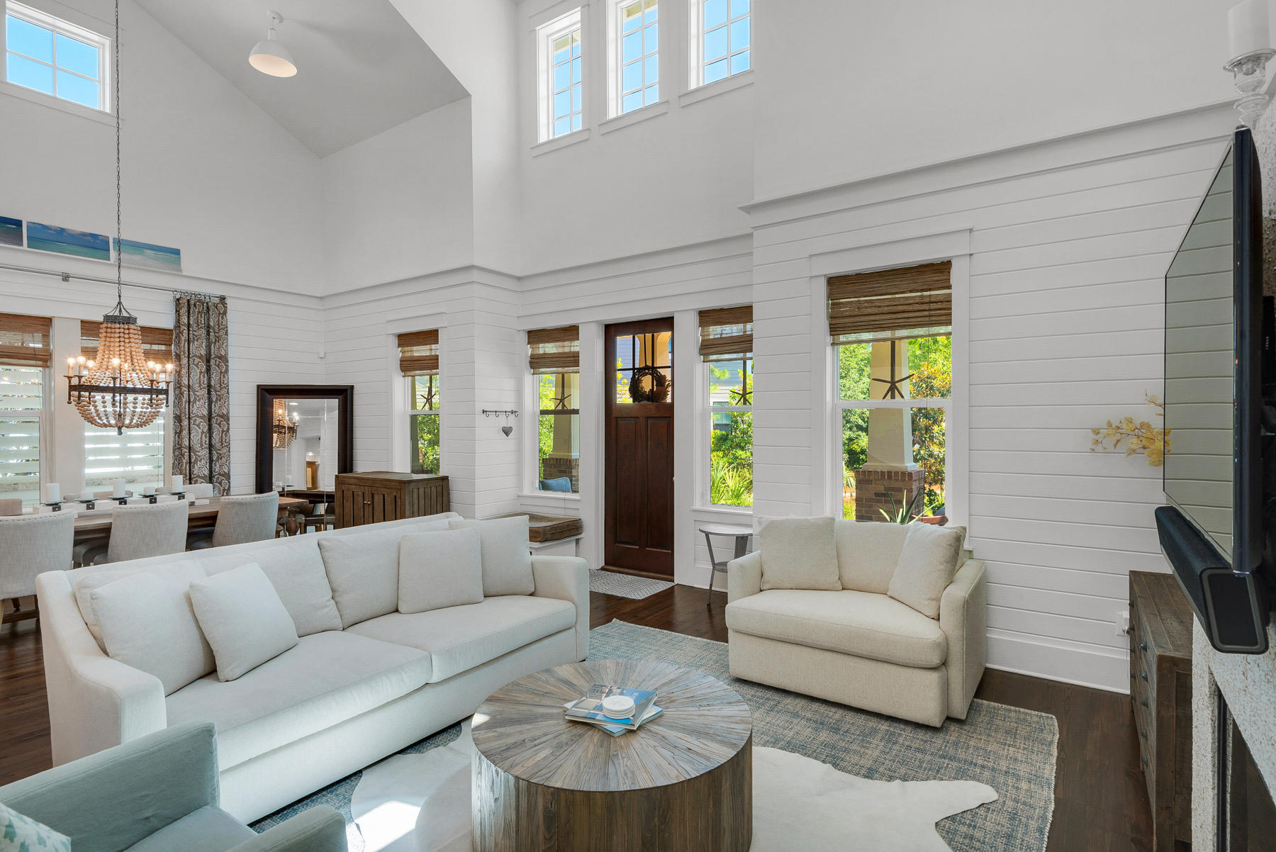 FOREST LAKES - Residential