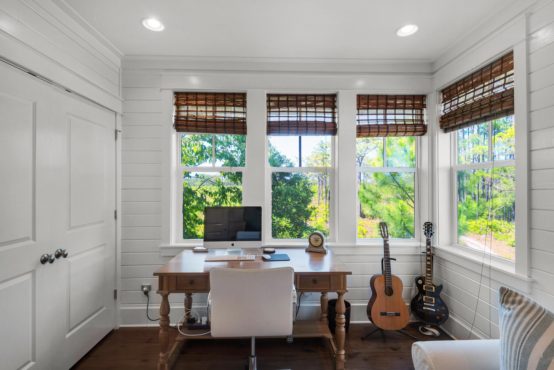 FOREST LAKES - Residential