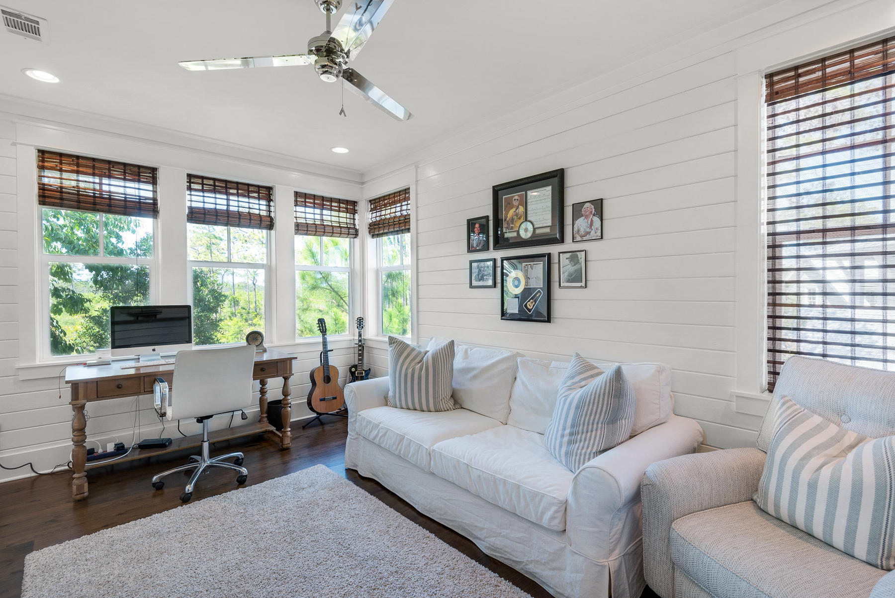 FOREST LAKES - Residential