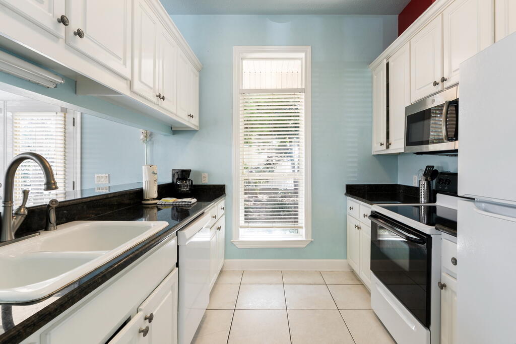 MARAVILLA COTTAGES - Residential