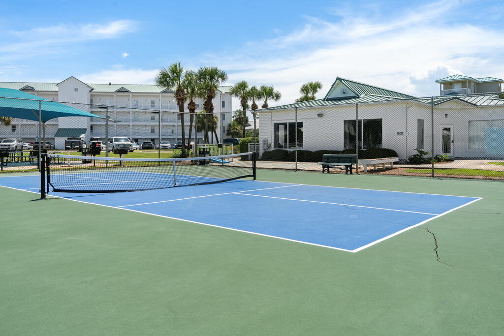 MARAVILLA COTTAGES - Residential