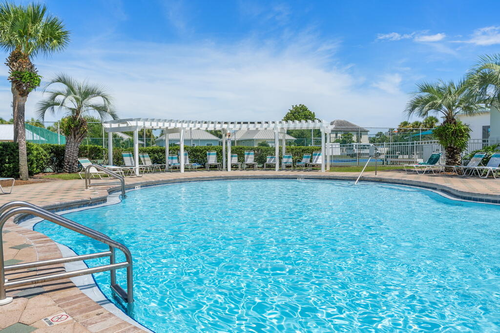 MARAVILLA COTTAGES - Residential