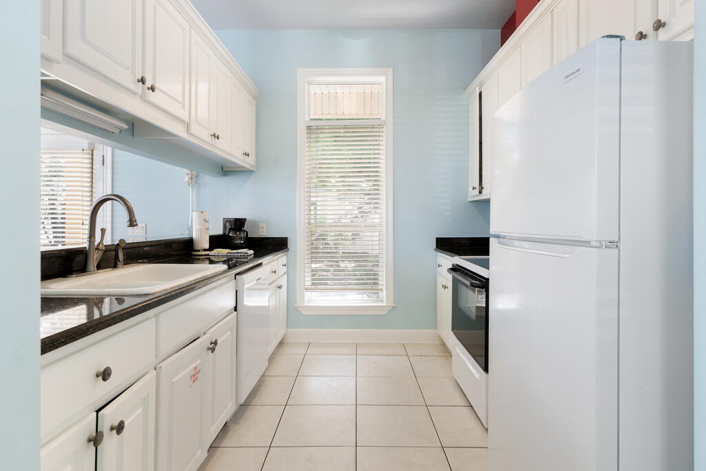 MARAVILLA COTTAGES - Residential