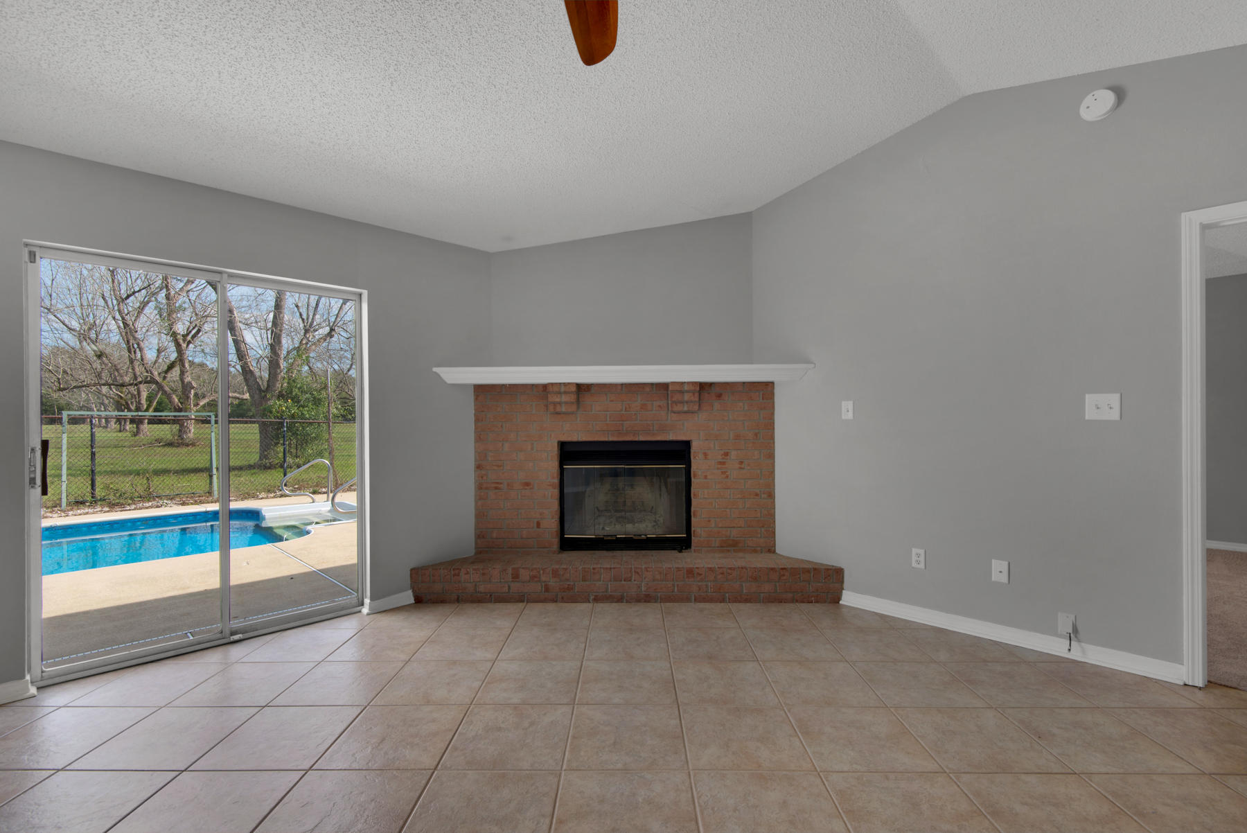 BRIARCLIFF - Residential