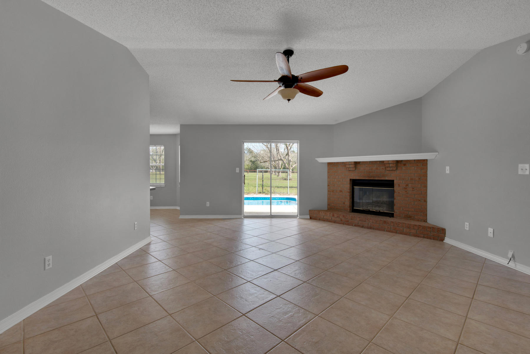 BRIARCLIFF - Residential