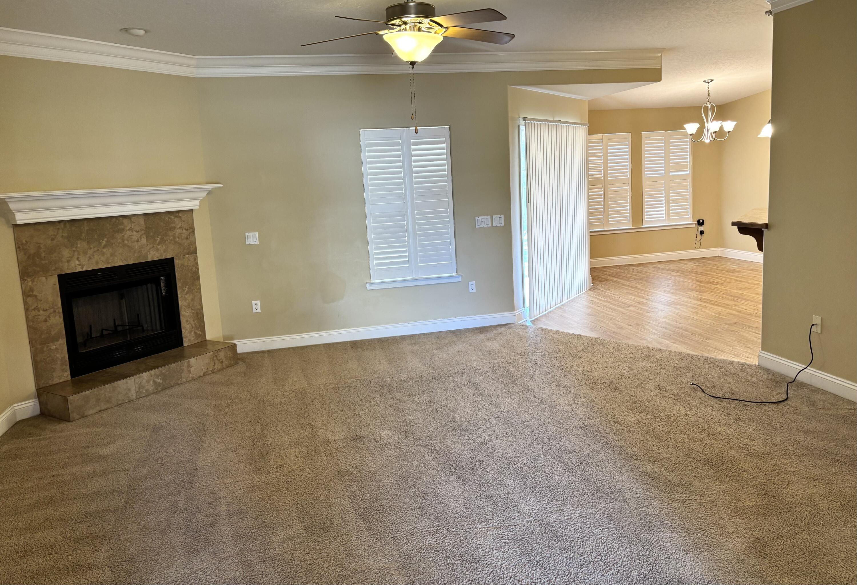 CREETWOOD VILLAGE - Residential Lease