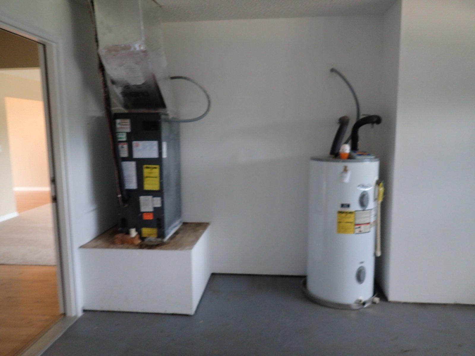 THE PINES - Residential