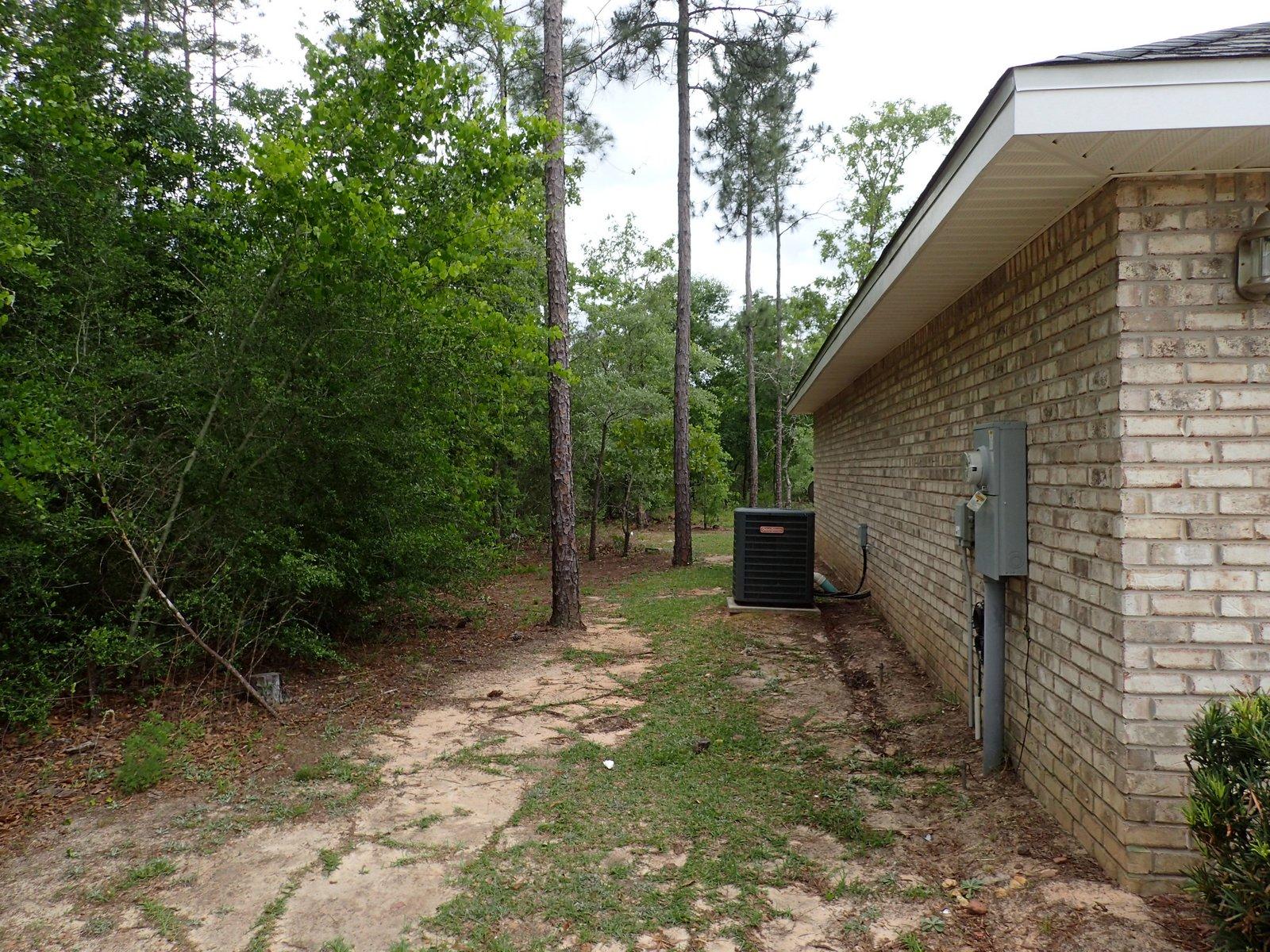 THE PINES - Residential