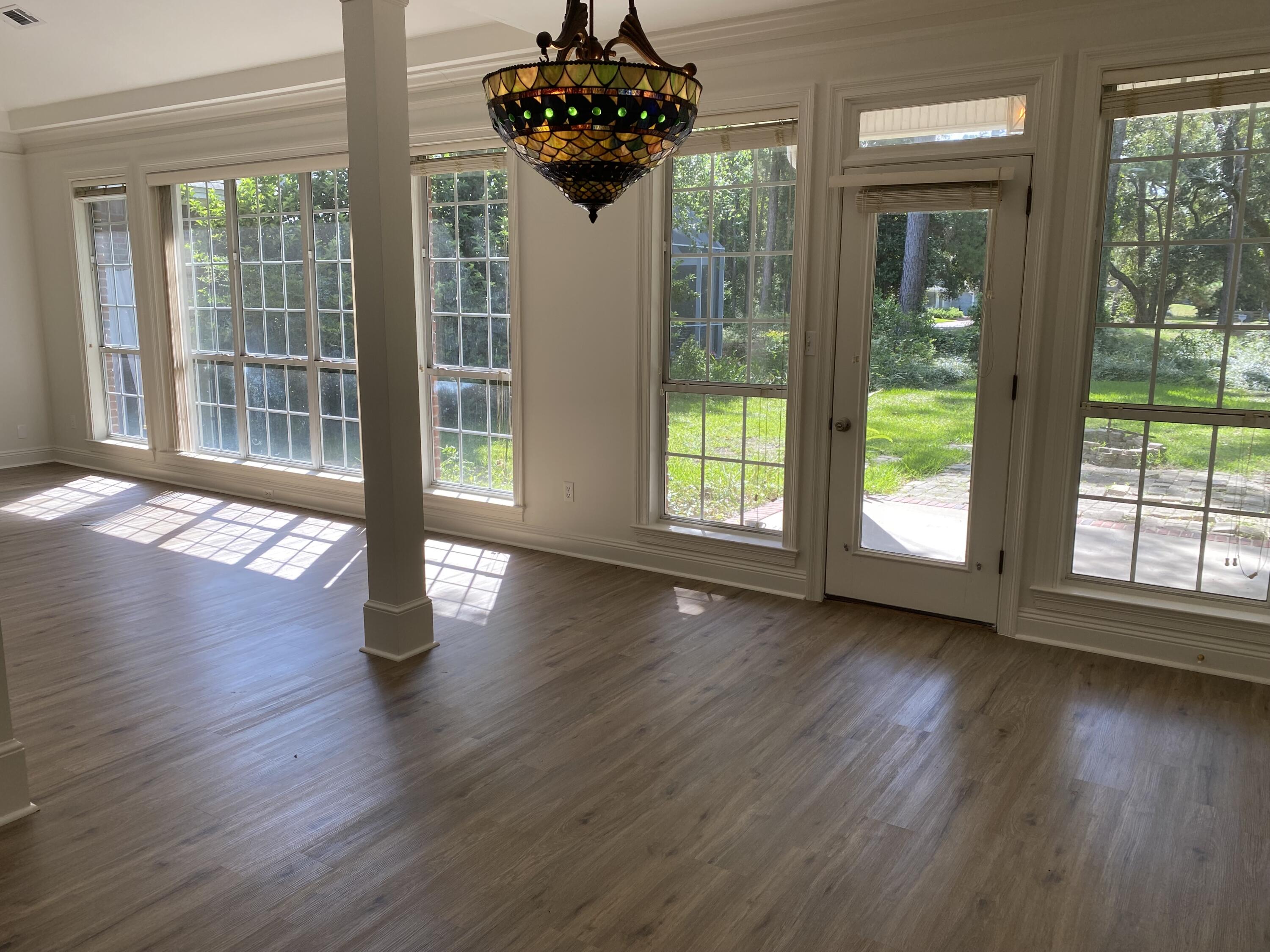 OAKMONT PLACE - Residential Lease