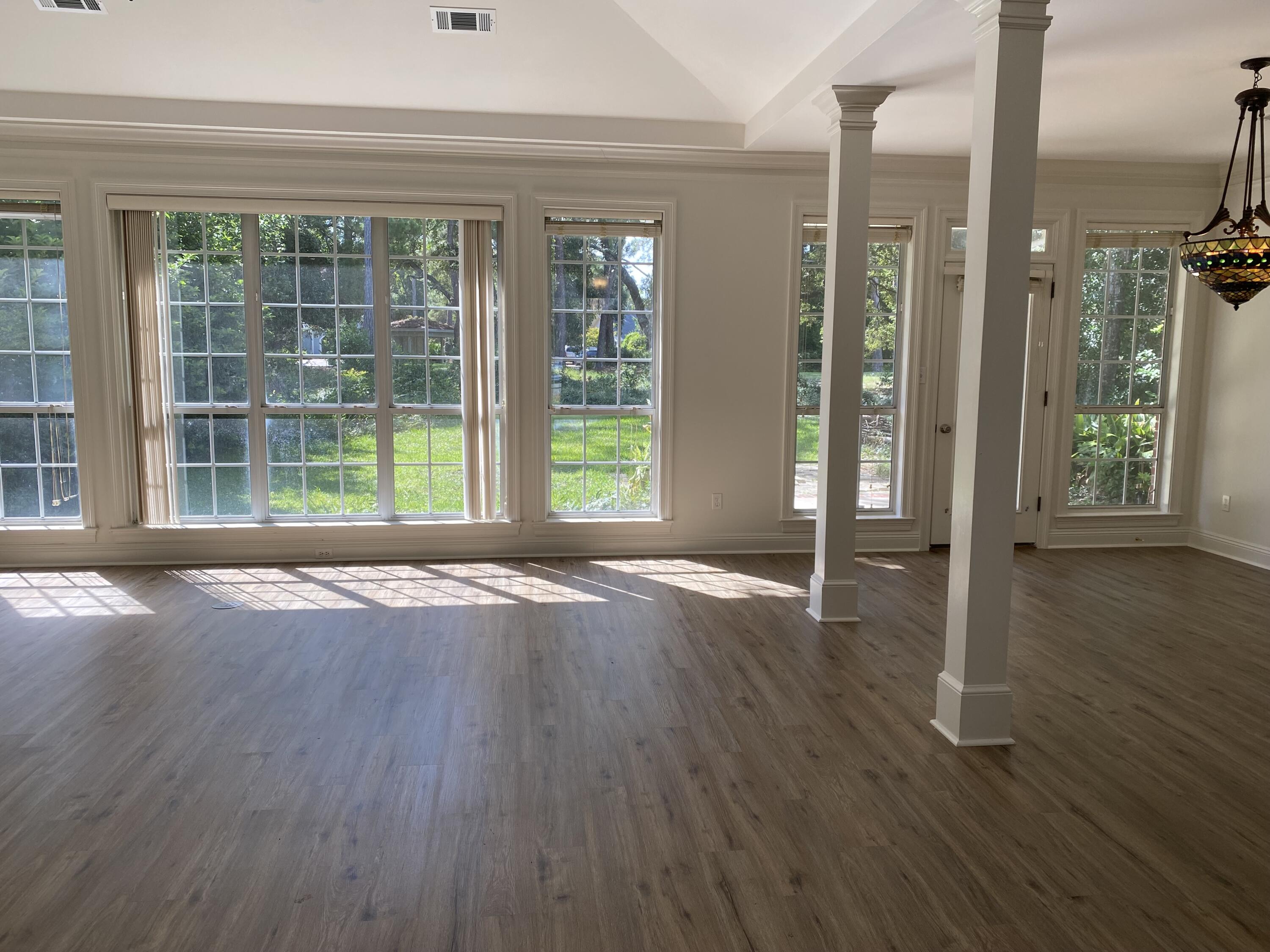 OAKMONT PLACE - Residential Lease