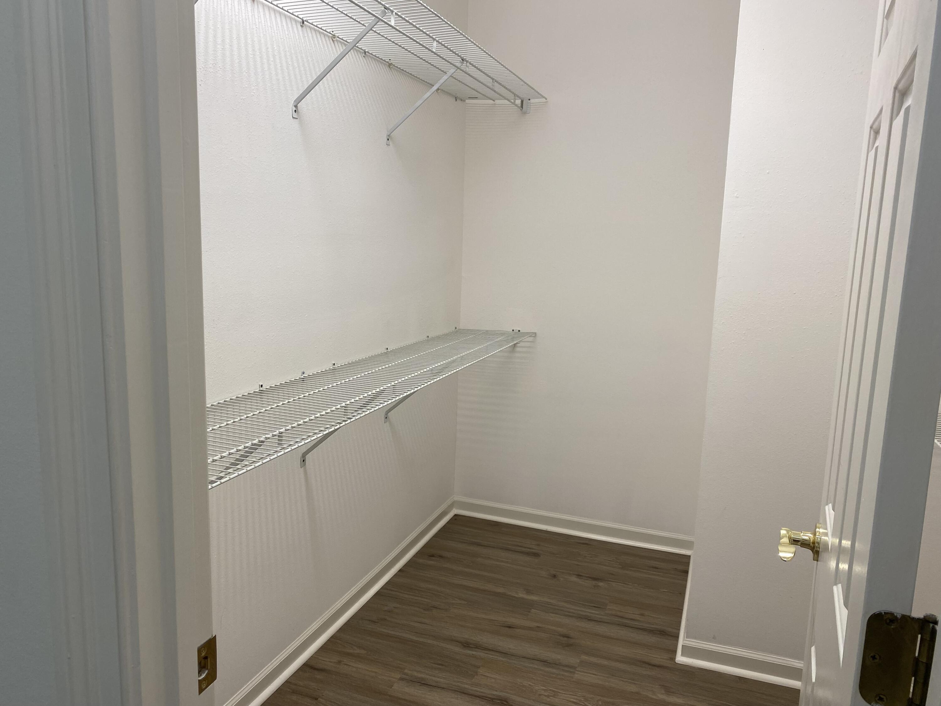OAKMONT PLACE - Residential Lease