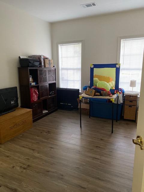 OAKMONT PLACE - Residential Lease