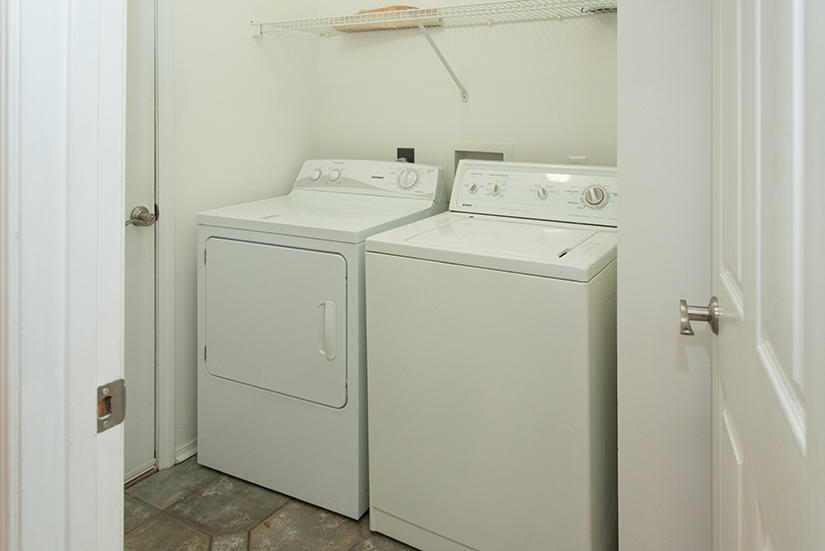 HUNTERS RUN S/D - Residential