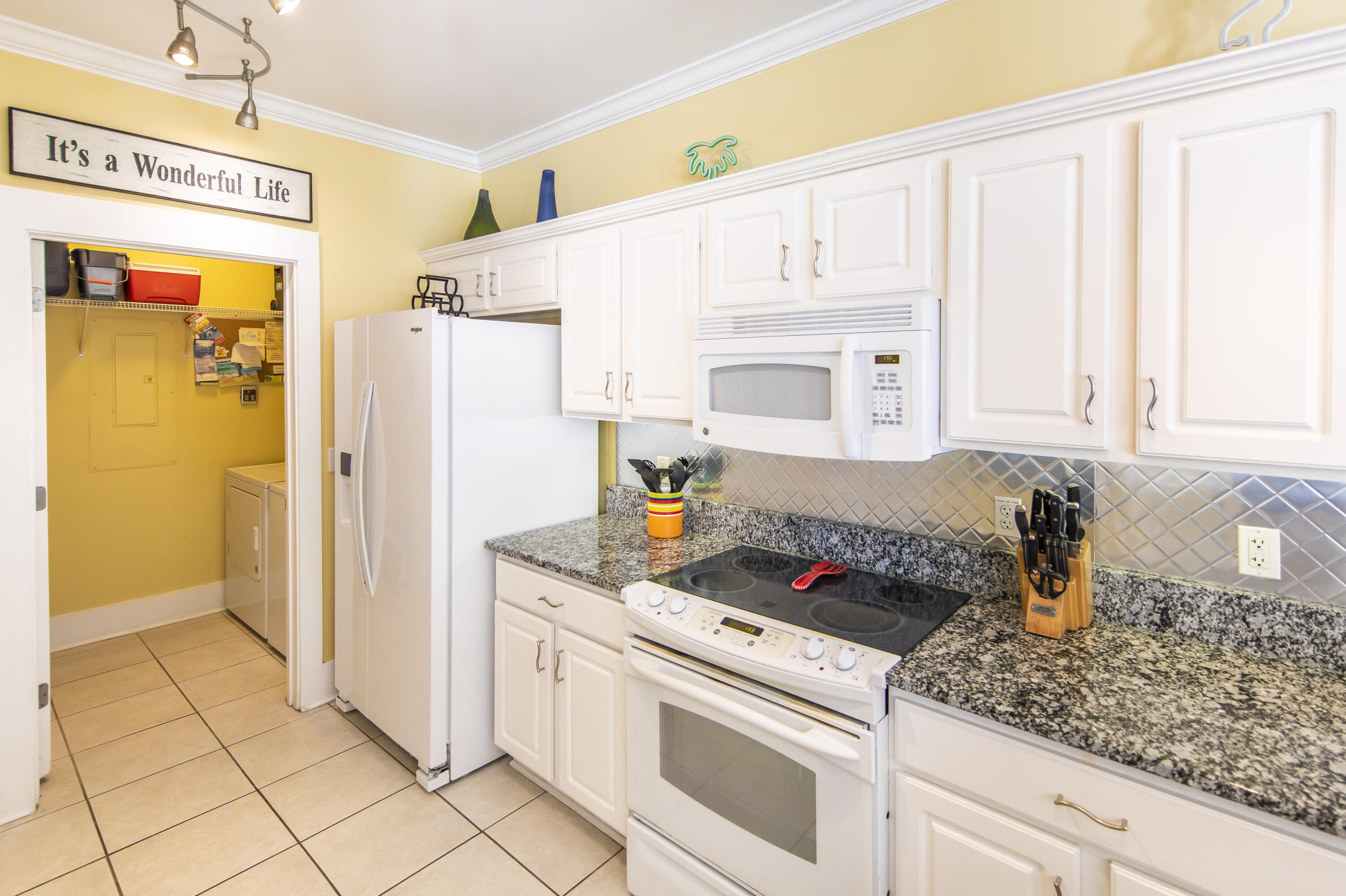 BEACH HAVEN COTTAGES - Residential