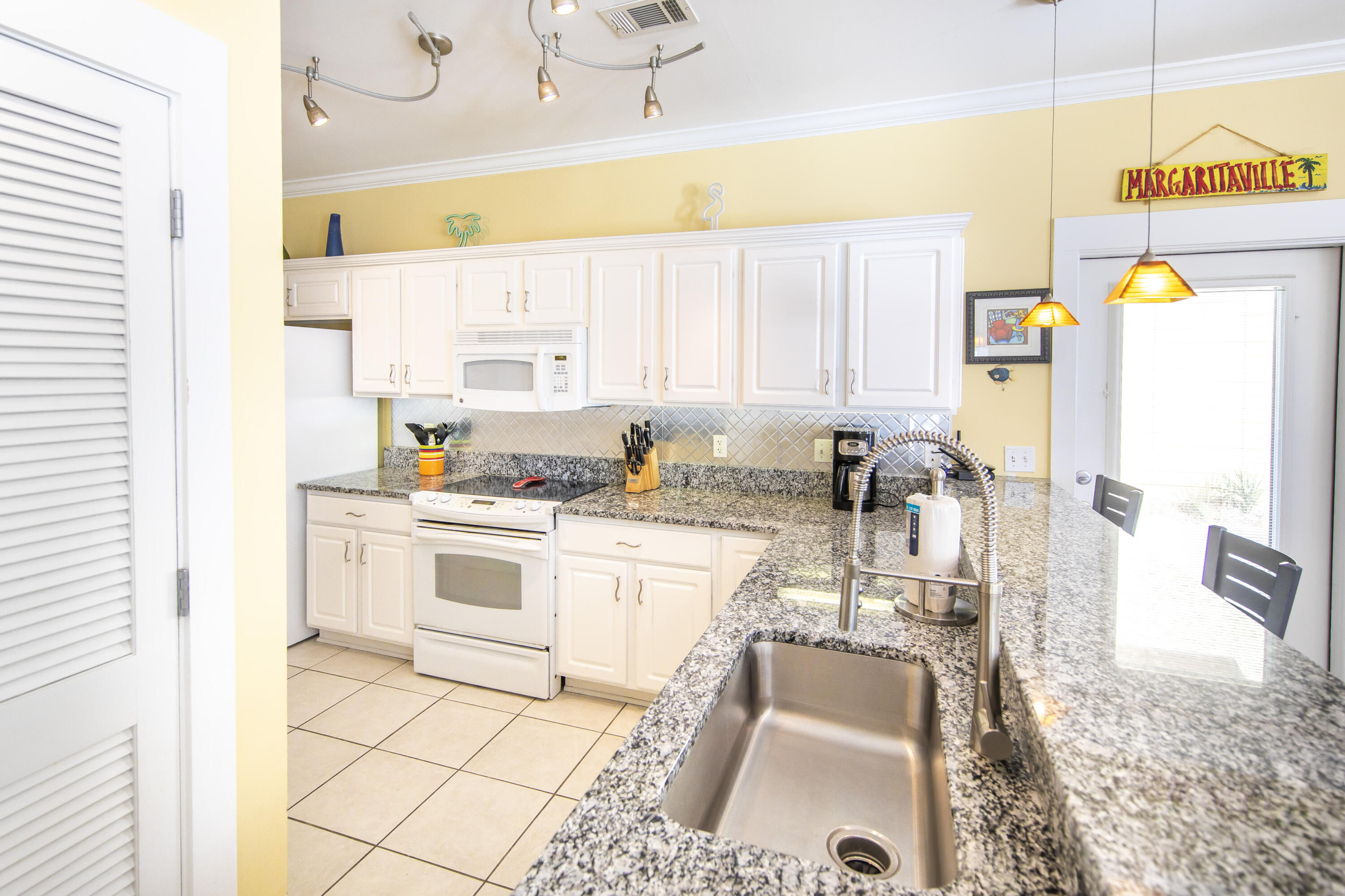 BEACH HAVEN COTTAGES - Residential