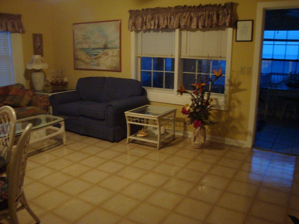 BAHAMA BEACH - Residential